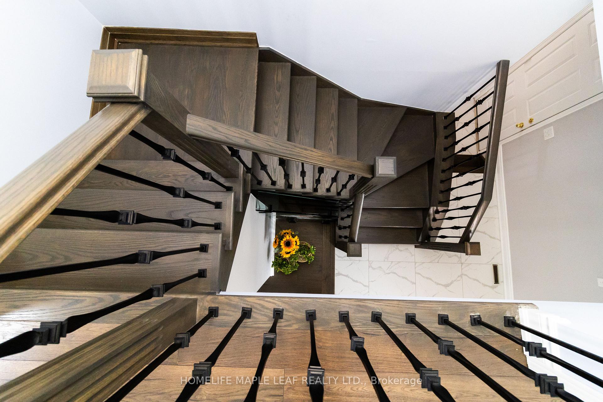 Photo 3 of 61 Seclusion Crescent, Brampton, Sandringham-Wellington — HOMEH