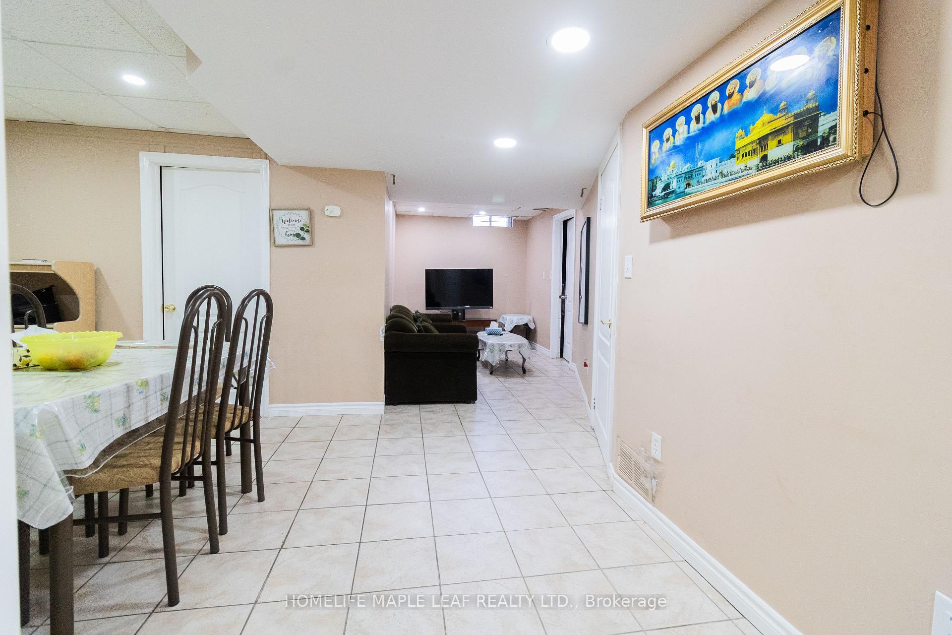 Photo 17 of 61 Seclusion Crescent, Brampton, Sandringham-Wellington — HOMEH