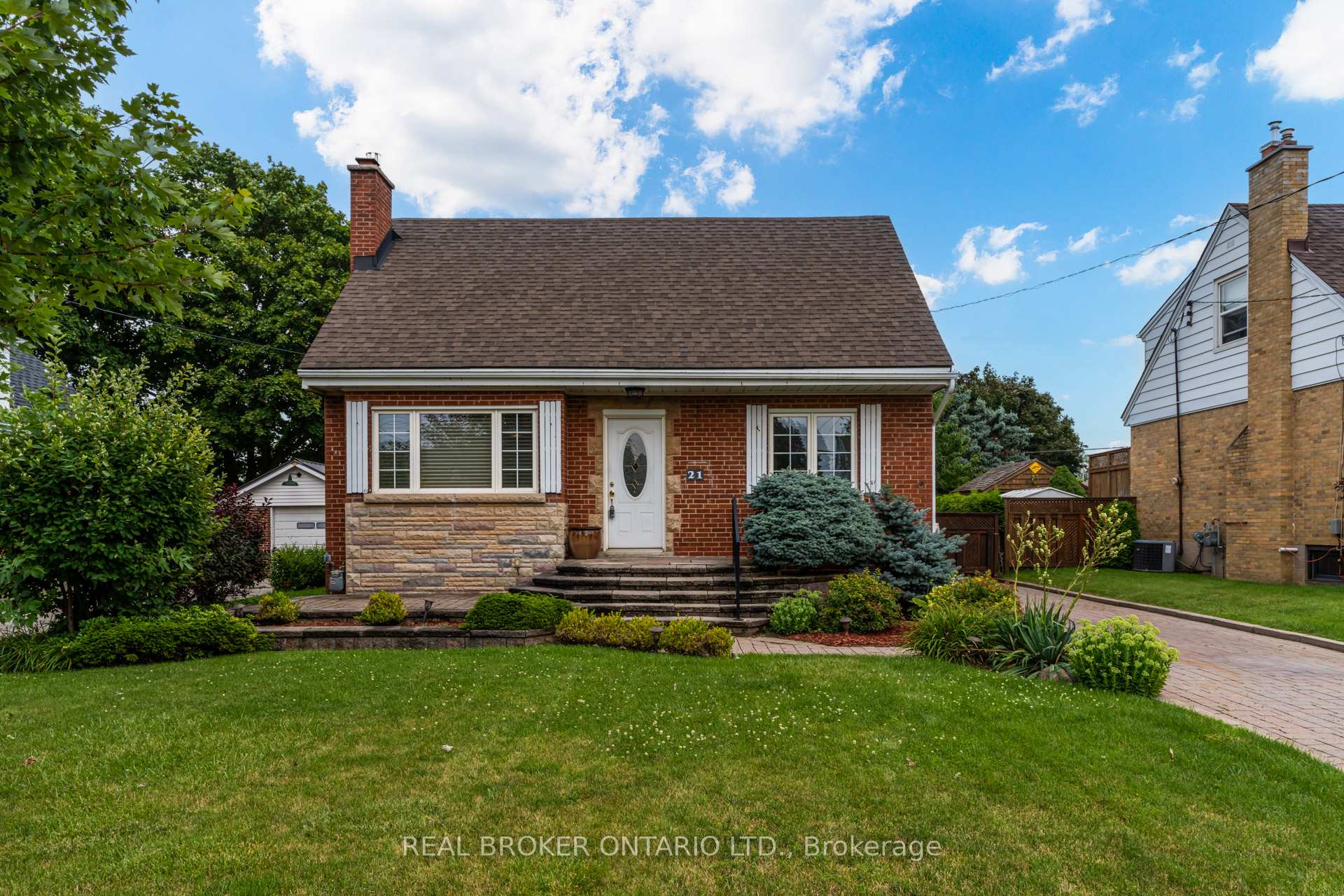 Photo 1 of 21 Gailmont Drive, Hamilton, Corman — HOMEH