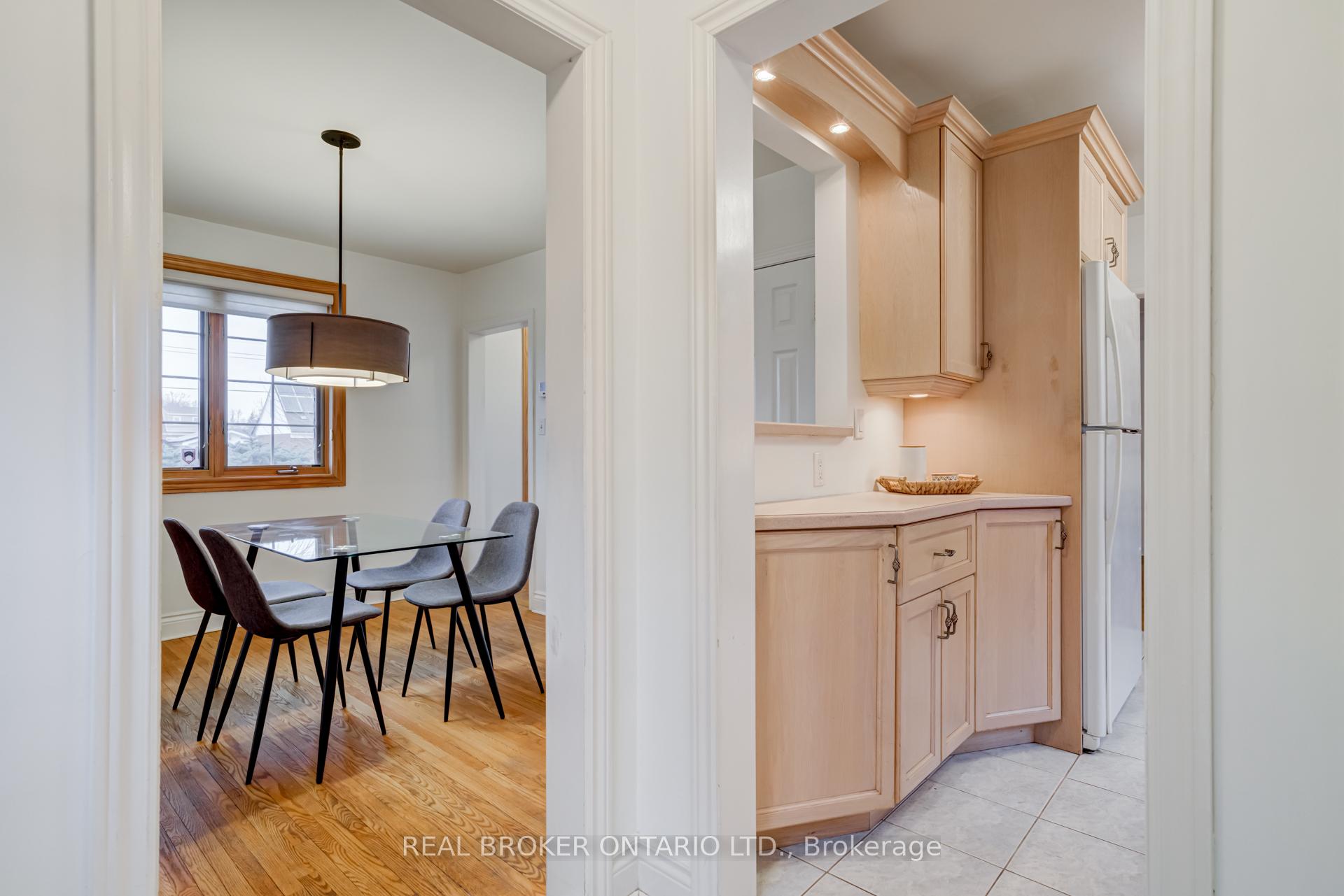 Photo 6 of 21 Gailmont Drive, Hamilton, Corman — HOMEH