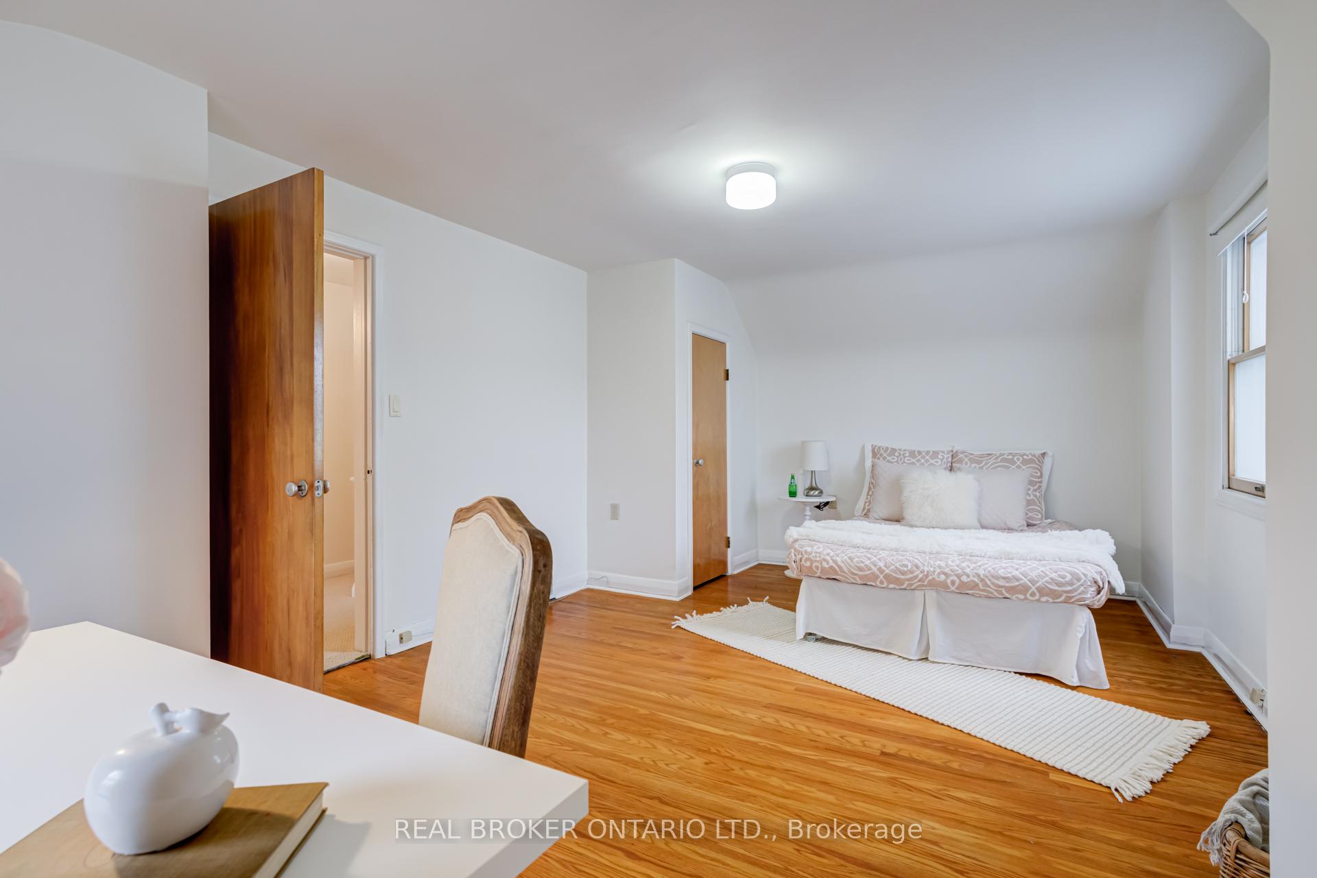 Photo 18 of 21 Gailmont Drive, Hamilton, Corman — HOMEH
