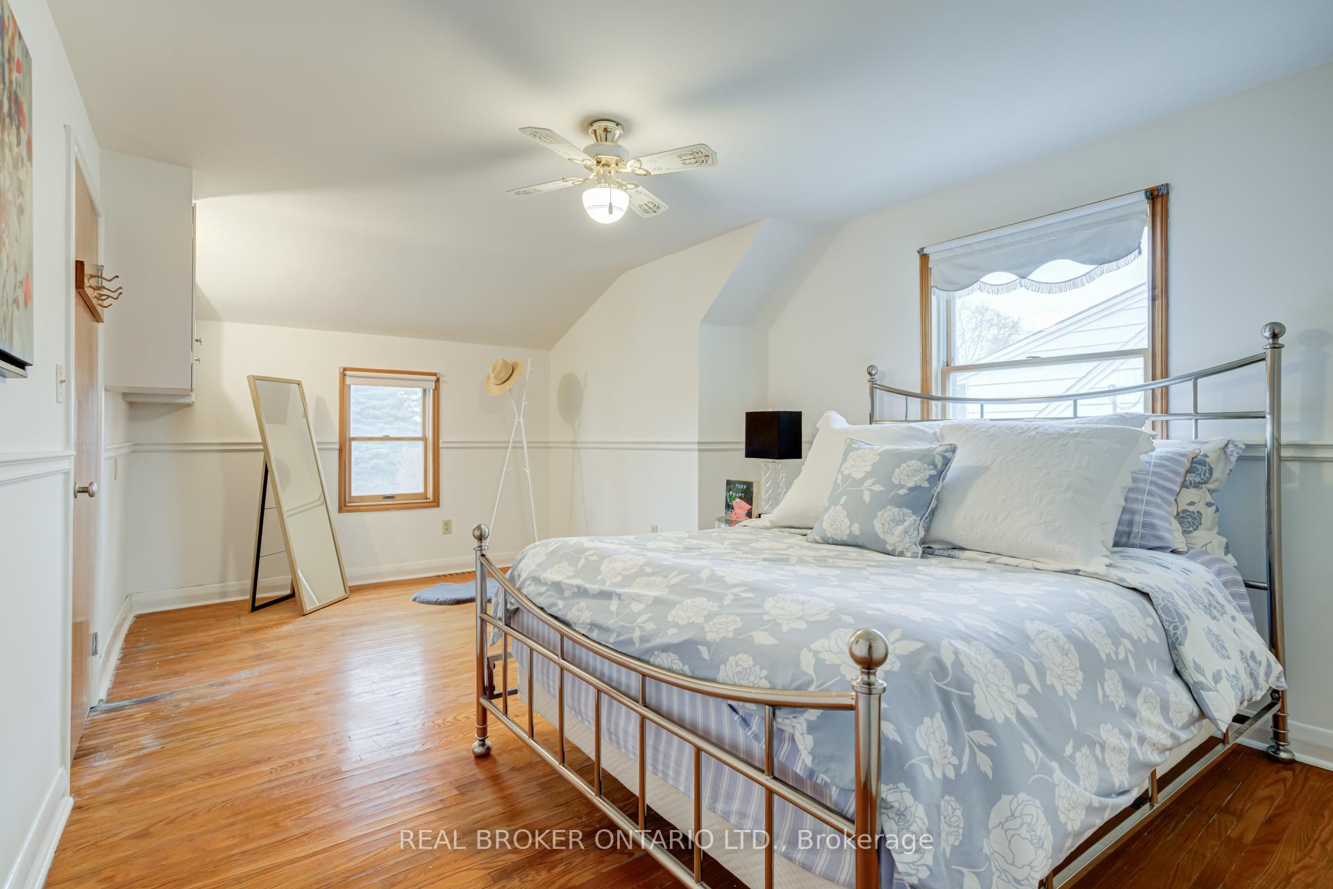 Photo 22 of 21 Gailmont Drive, Hamilton, Corman — HOMEH