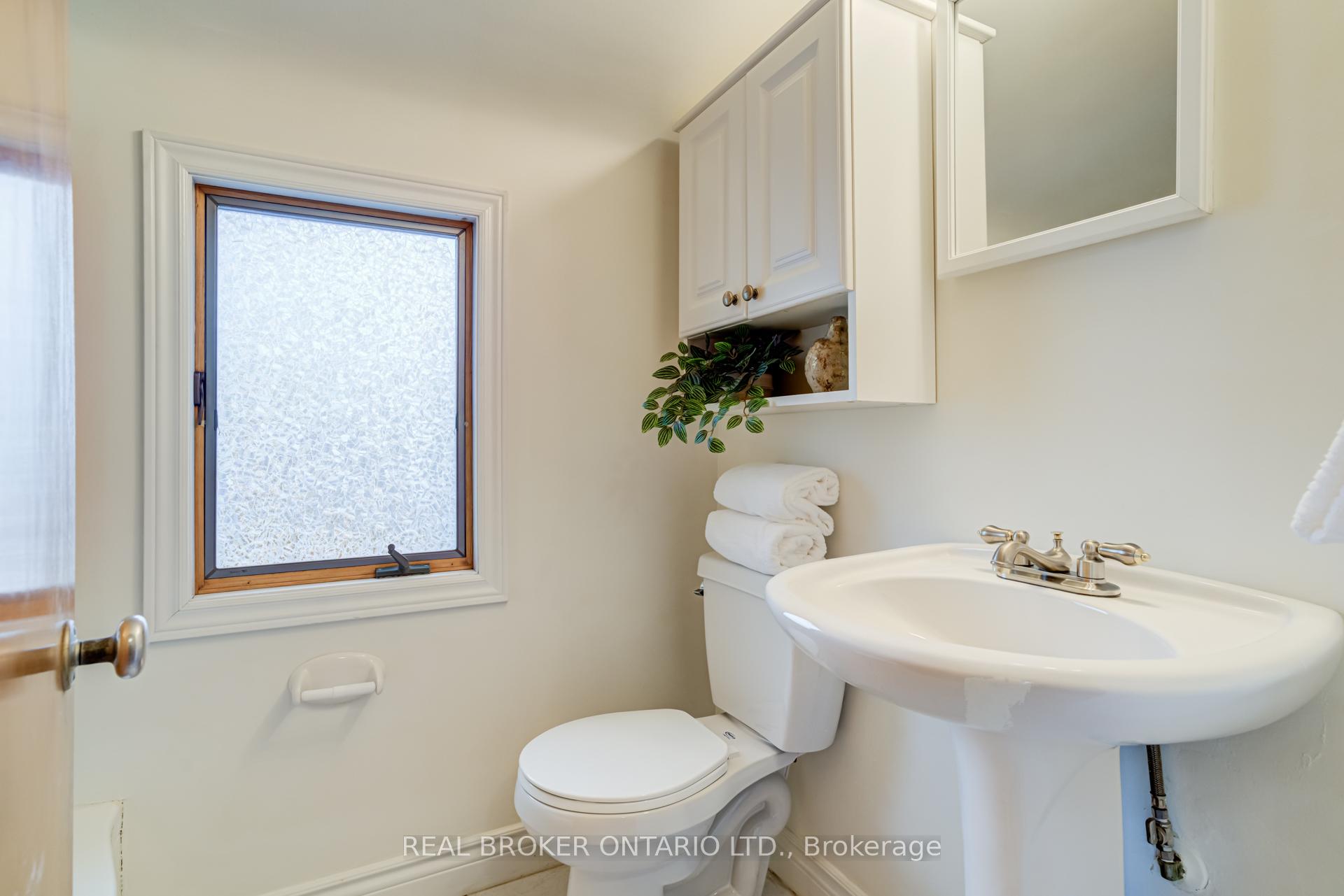 Photo 23 of 21 Gailmont Drive, Hamilton, Corman — HOMEH