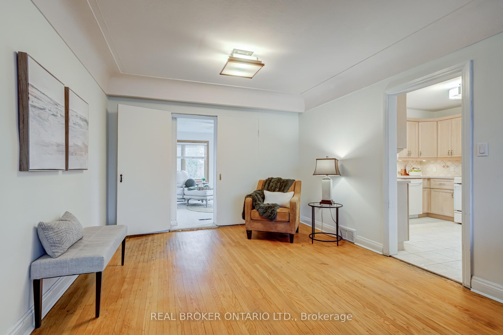 Photo 40 of 21 Gailmont Drive, Hamilton, Corman — HOMEH