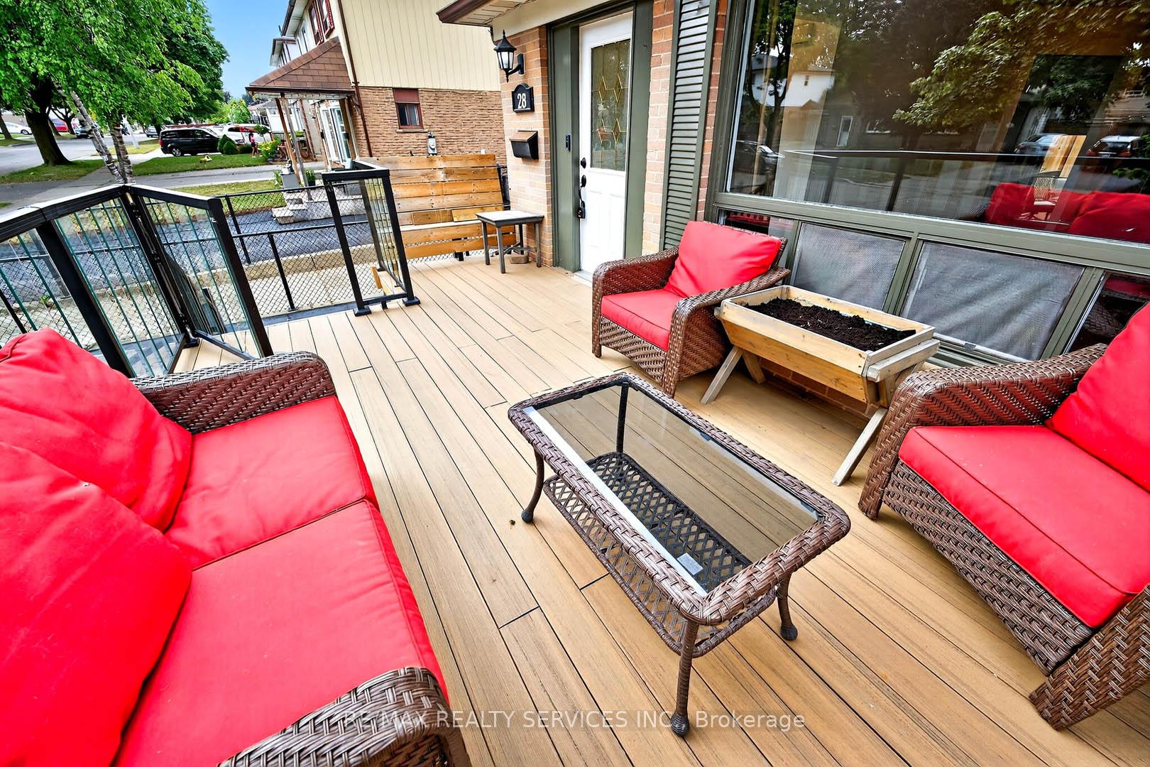 Photo 26 of 28 Chipwood Crescent, Brampton, Madoc — HOMEH