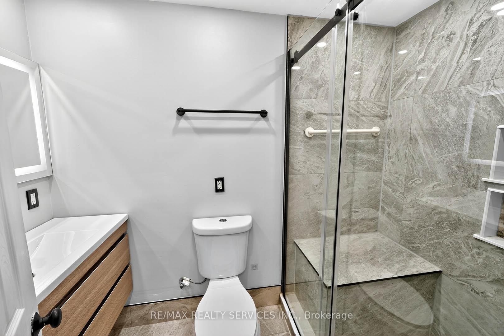 Photo 22 of 28 Chipwood Crescent, Brampton, Madoc — HOMEH