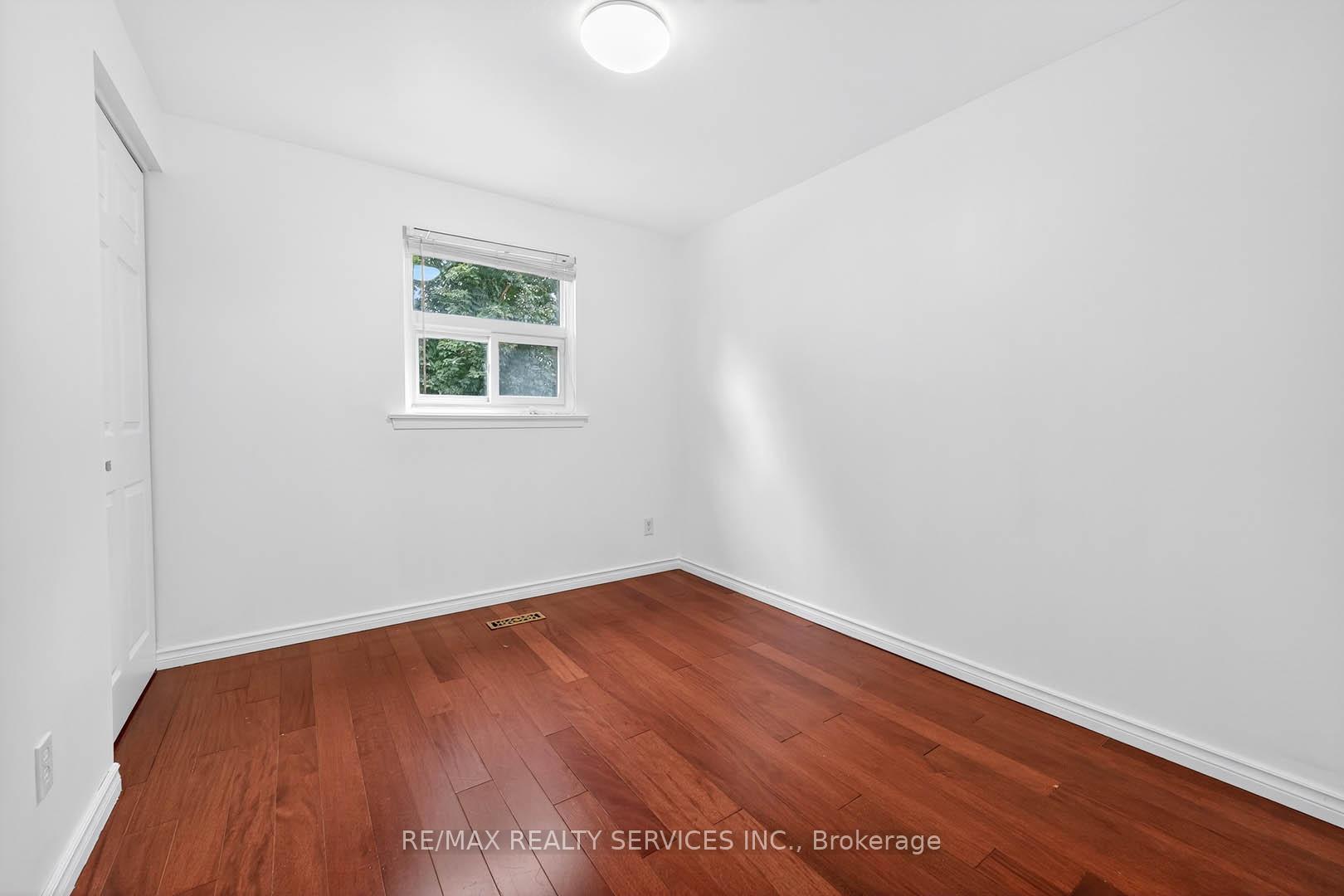 Photo 28 of 28 Chipwood Crescent, Brampton, Madoc — HOMEH