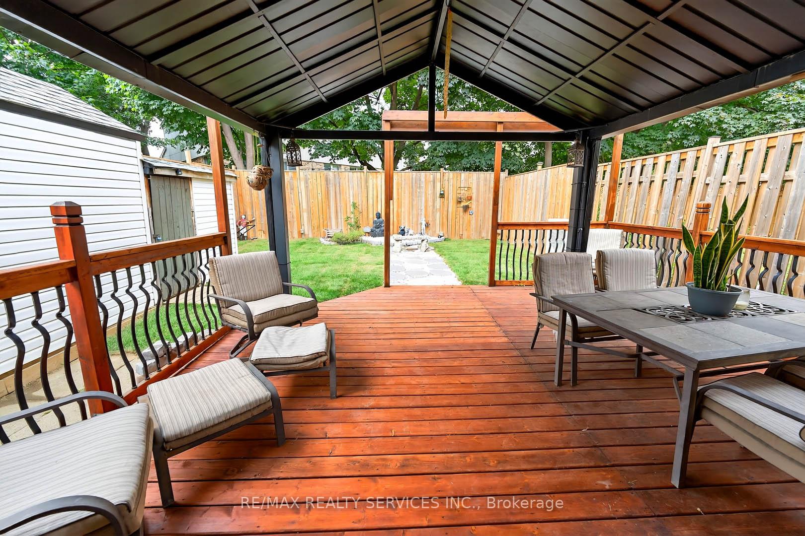 Photo 35 of 28 Chipwood Crescent, Brampton, Madoc — HOMEH