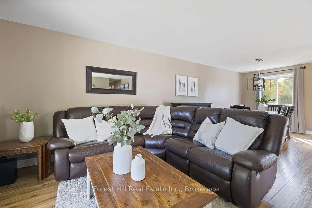 Photo 5 of 197716 7 Grey Road, Meaford — HOMEH