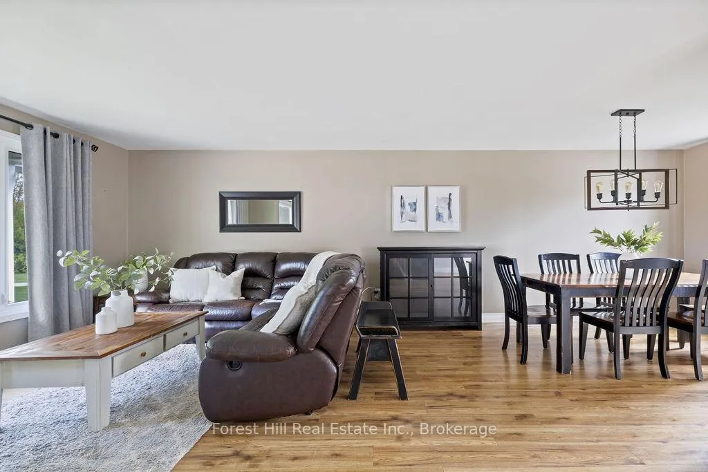 Photo 6 of 197716 7 Grey Road, Meaford — HOMEH