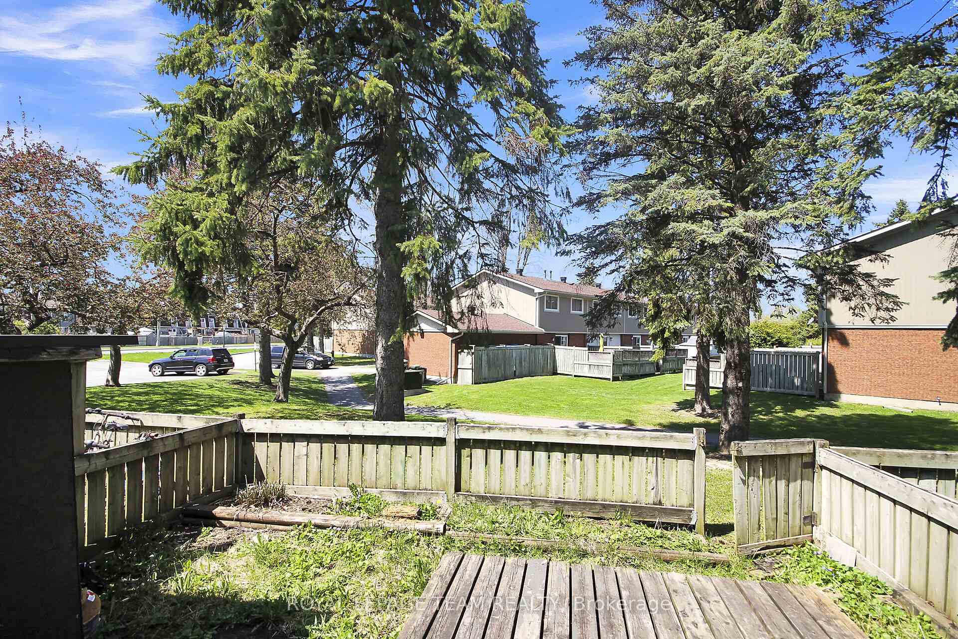 Photo 38 of Unit D, 459 Moodie Drive, Ottawa, Arbeatha Park — HOMEH