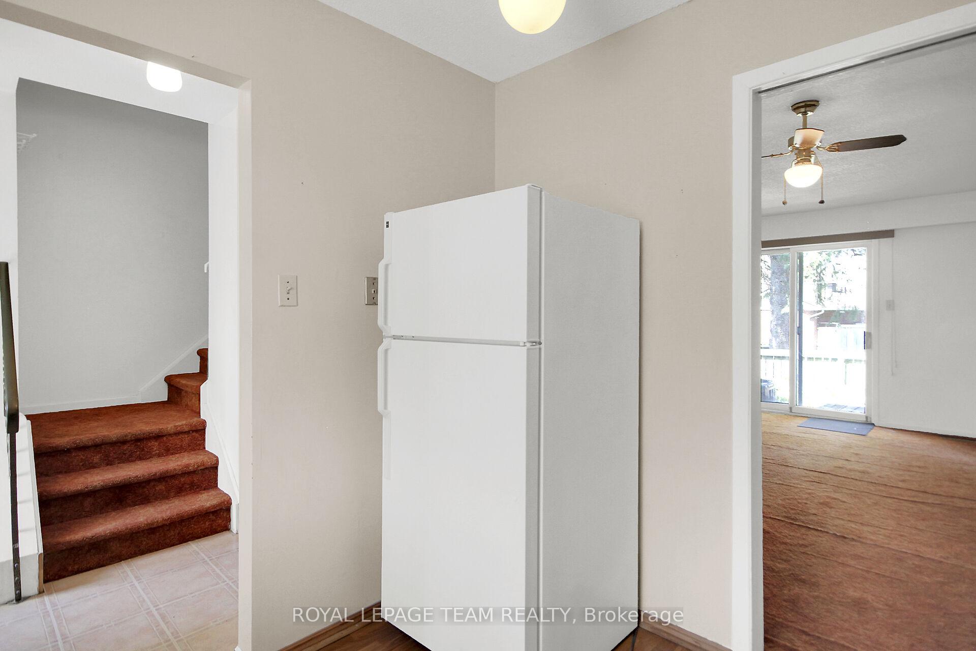 Photo 7 of Unit D, 459 Moodie Drive, Ottawa, Arbeatha Park — HOMEH