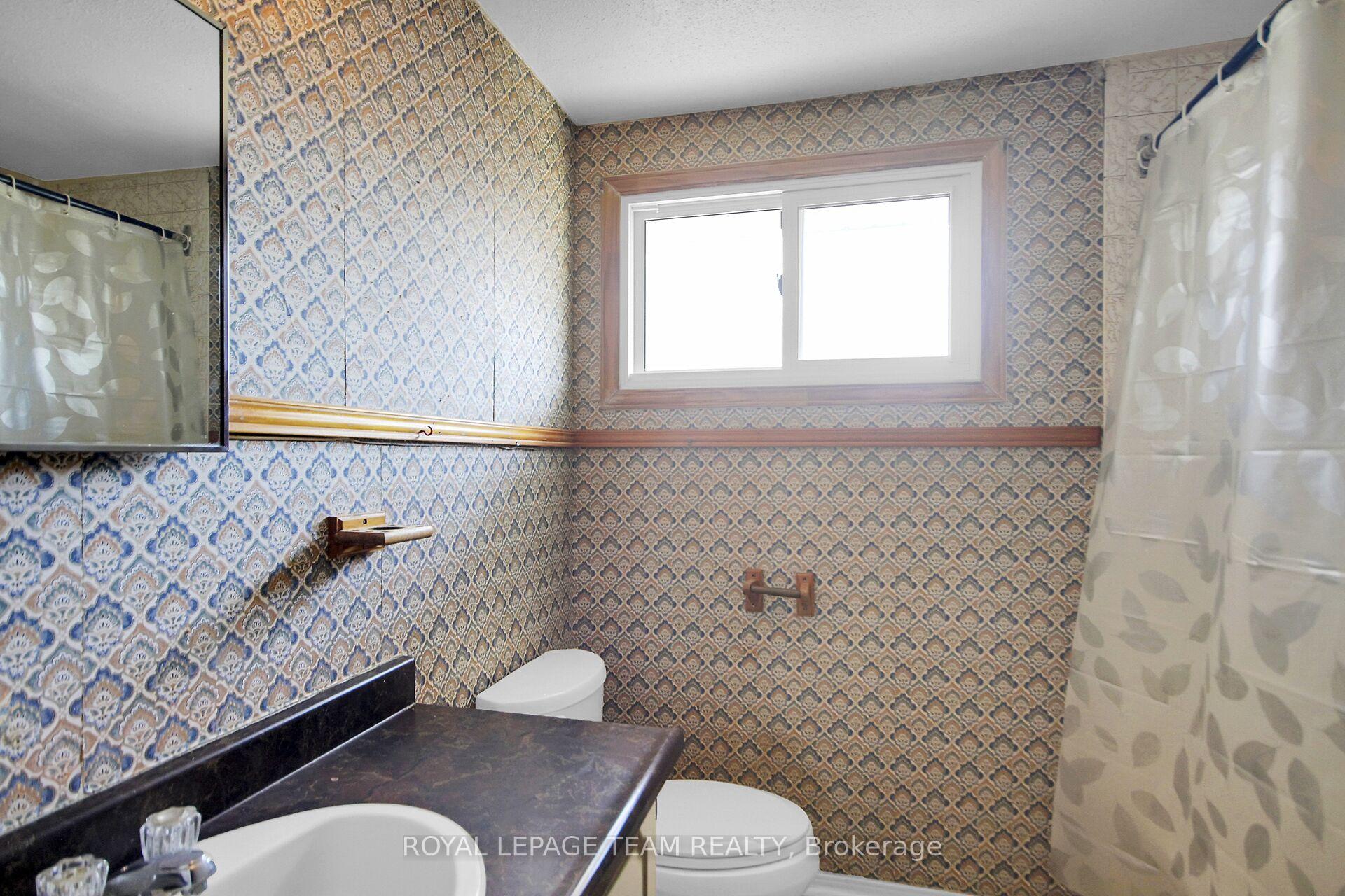 Photo 15 of Unit D, 459 Moodie Drive, Ottawa, Arbeatha Park — HOMEH