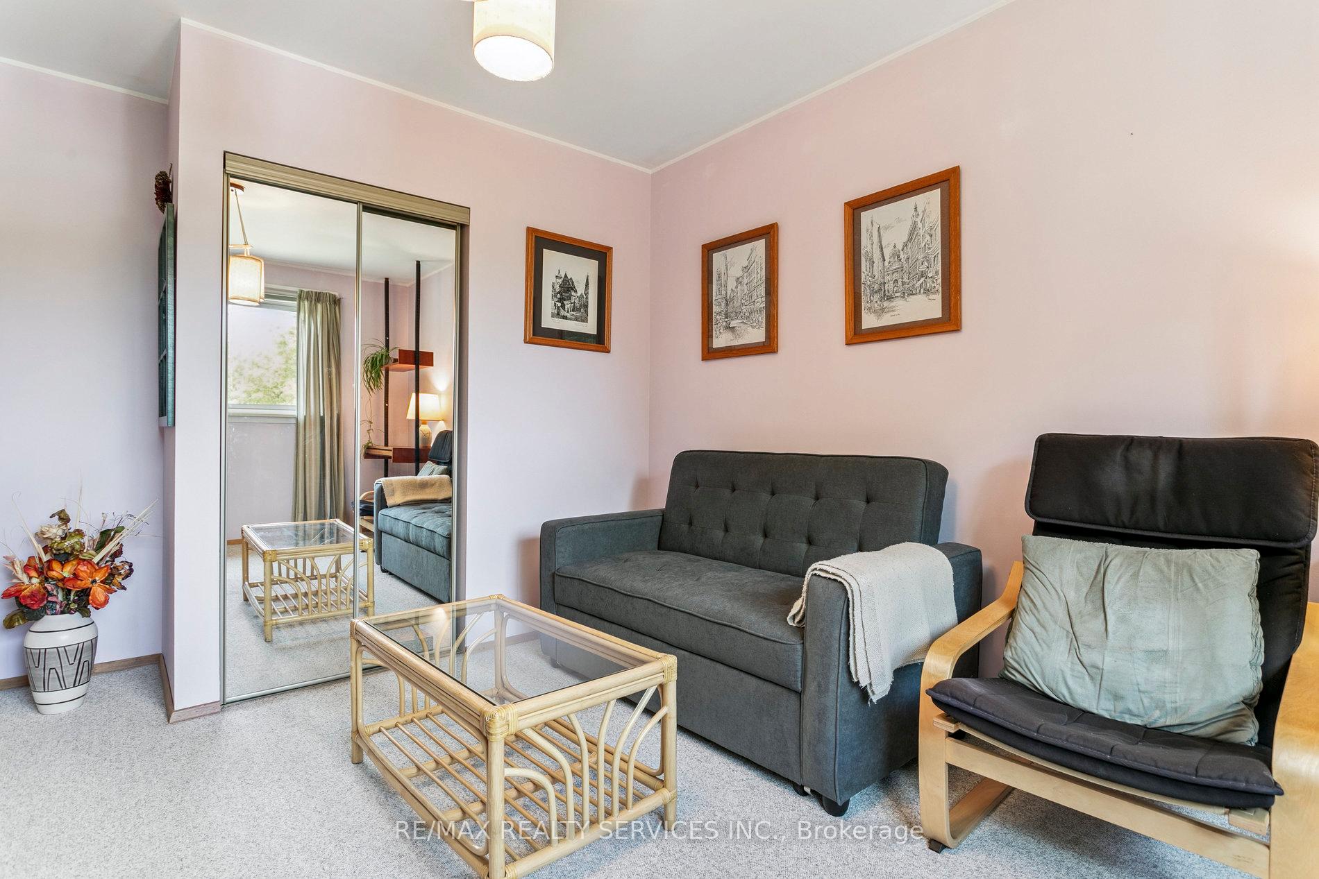 Photo 16 of 9 Algonquin Boulevard, Brampton, Avondale — HOMEH