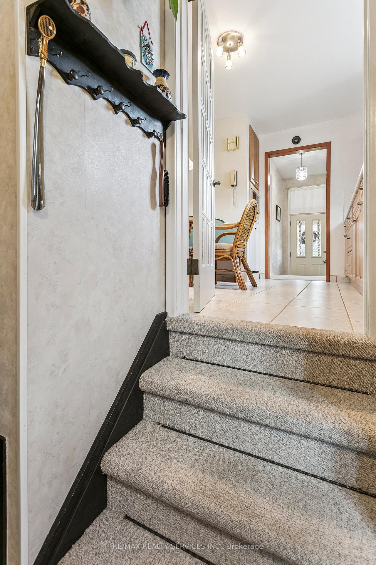 Photo 24 of 9 Algonquin Boulevard, Brampton, Avondale — HOMEH
