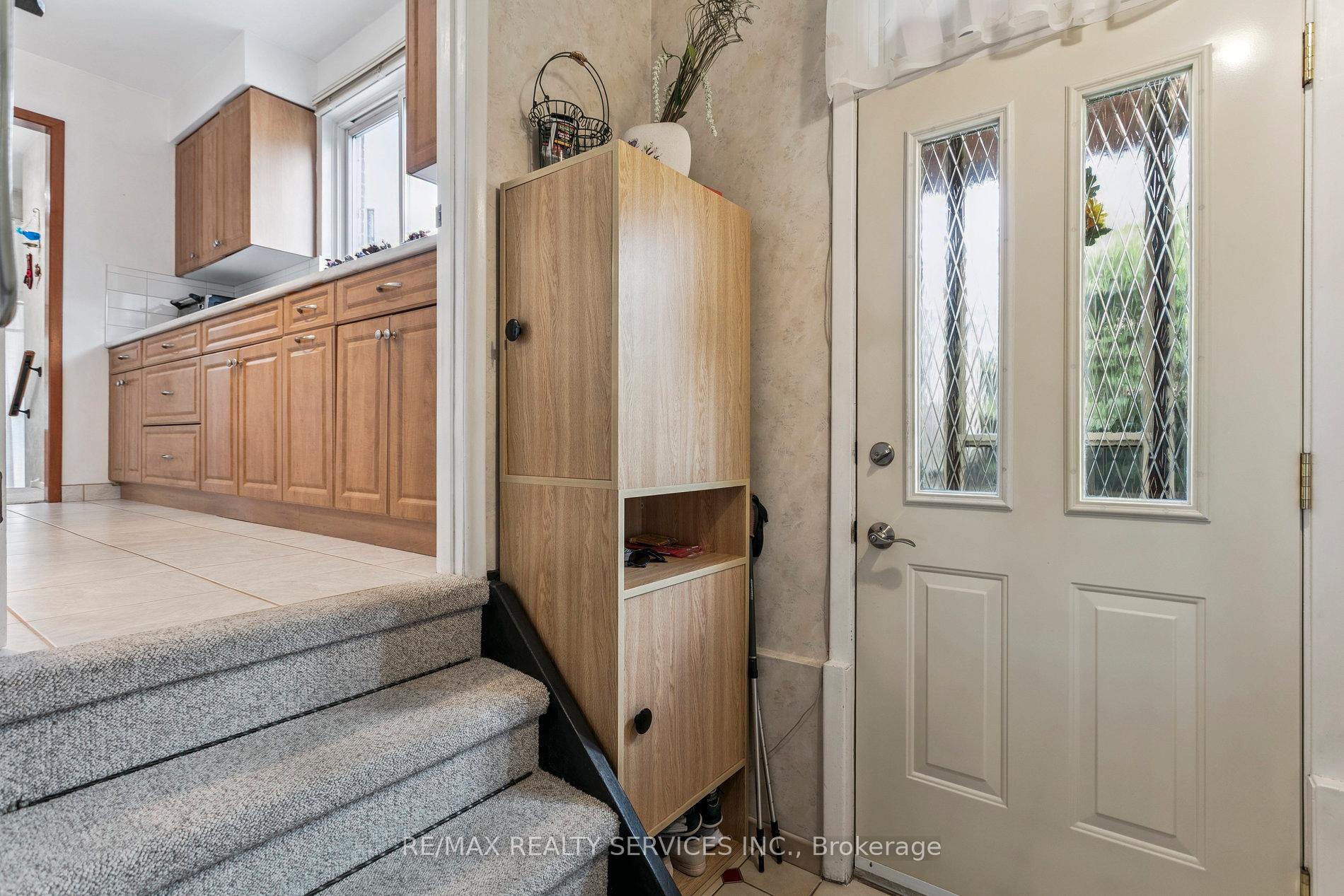 Photo 42 of 9 Algonquin Boulevard, Brampton, Avondale — HOMEH