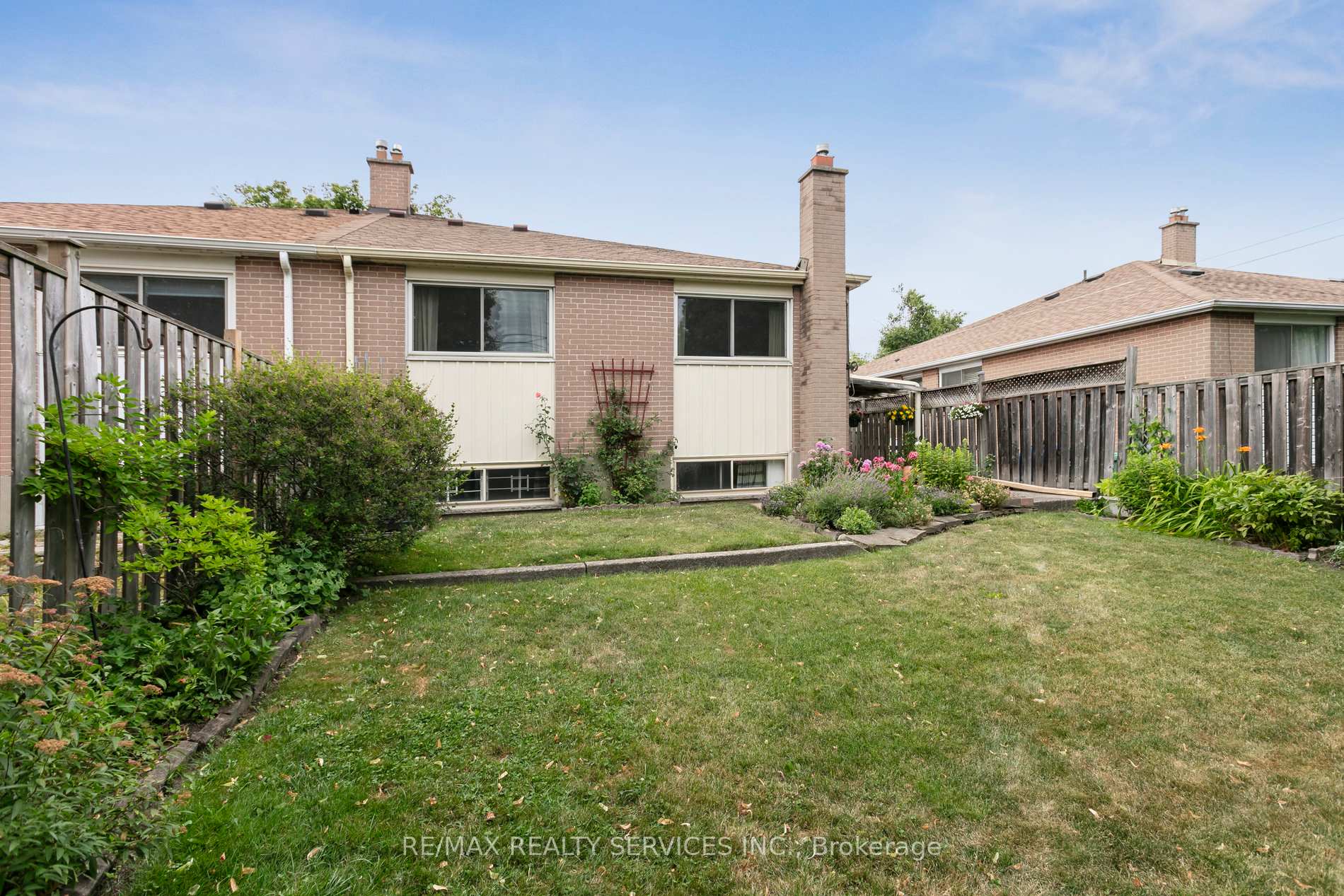 Photo 27 of 9 Algonquin Boulevard, Brampton, Avondale — HOMEH