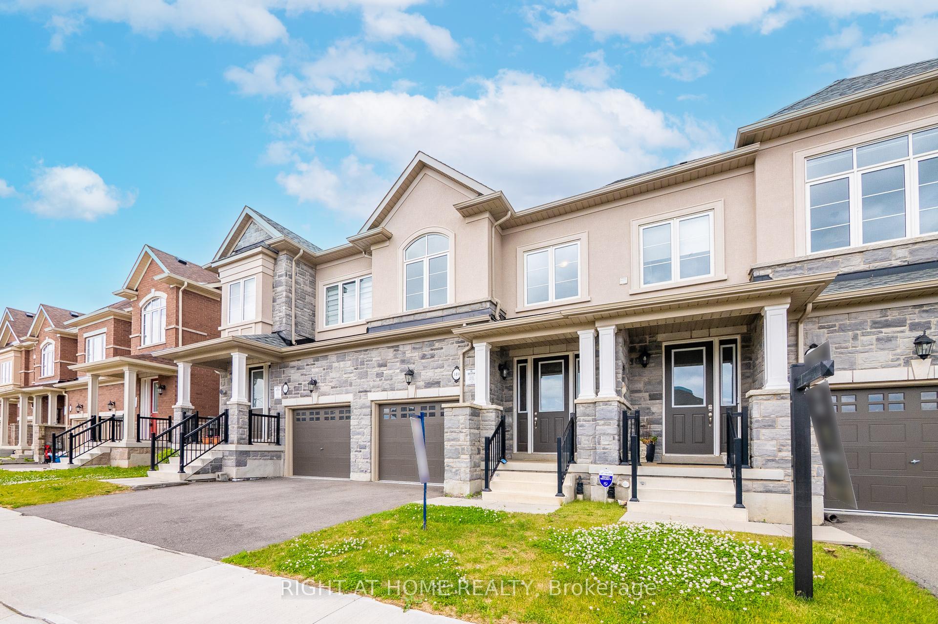 Photo 2 of 349 Raymond Road, Hamilton, Ancaster — HOMEH