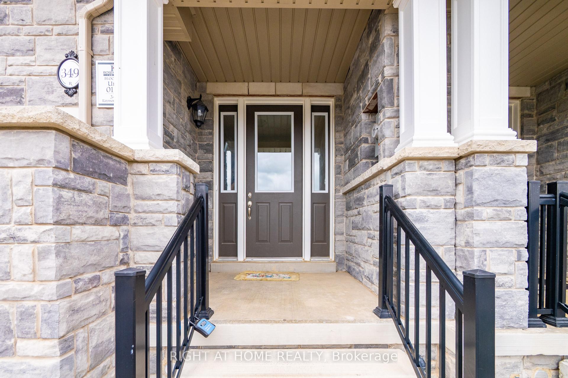 Photo 4 of 349 Raymond Road, Hamilton, Ancaster — HOMEH