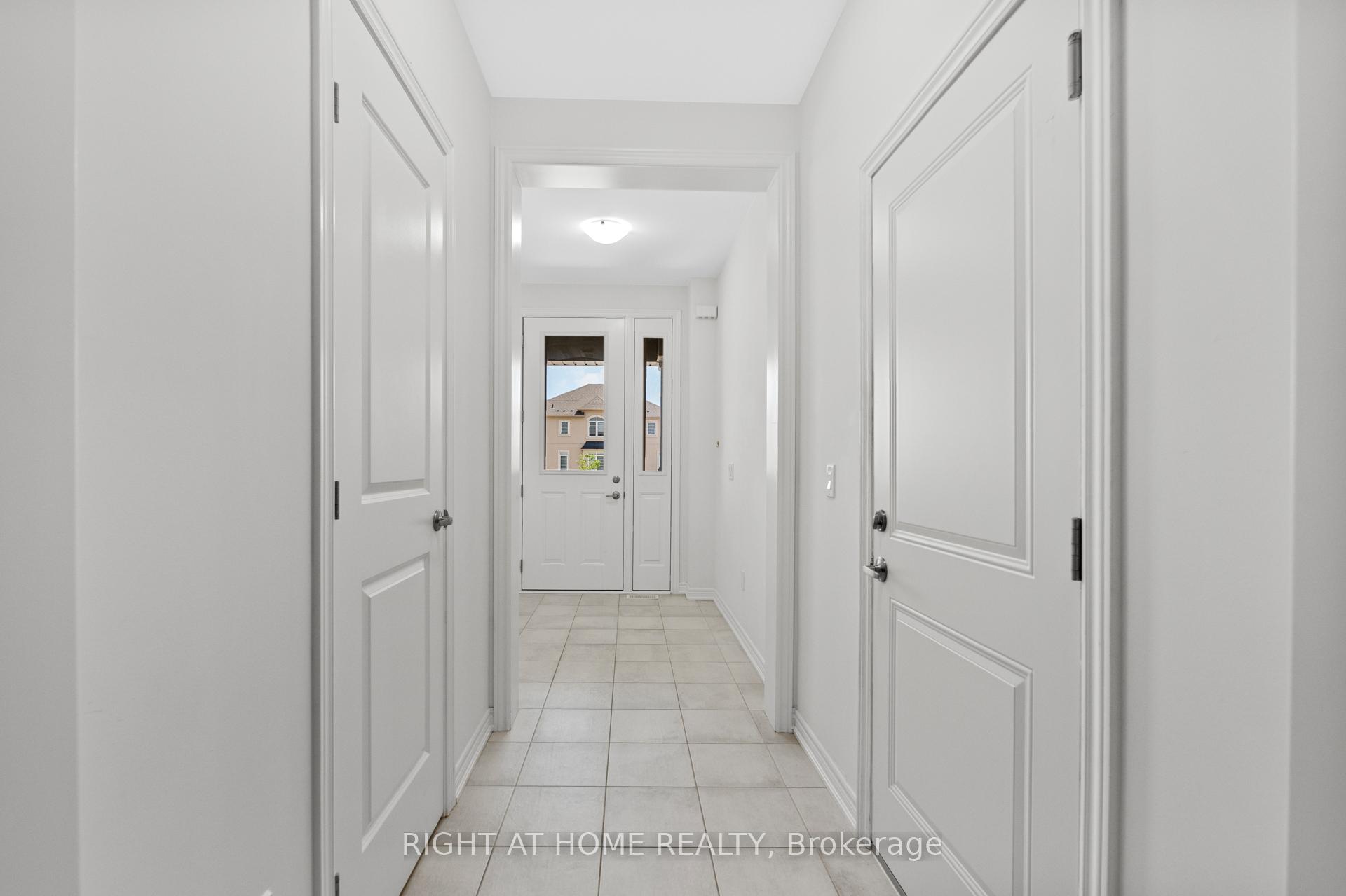 Photo 8 of 349 Raymond Road, Hamilton, Ancaster — HOMEH