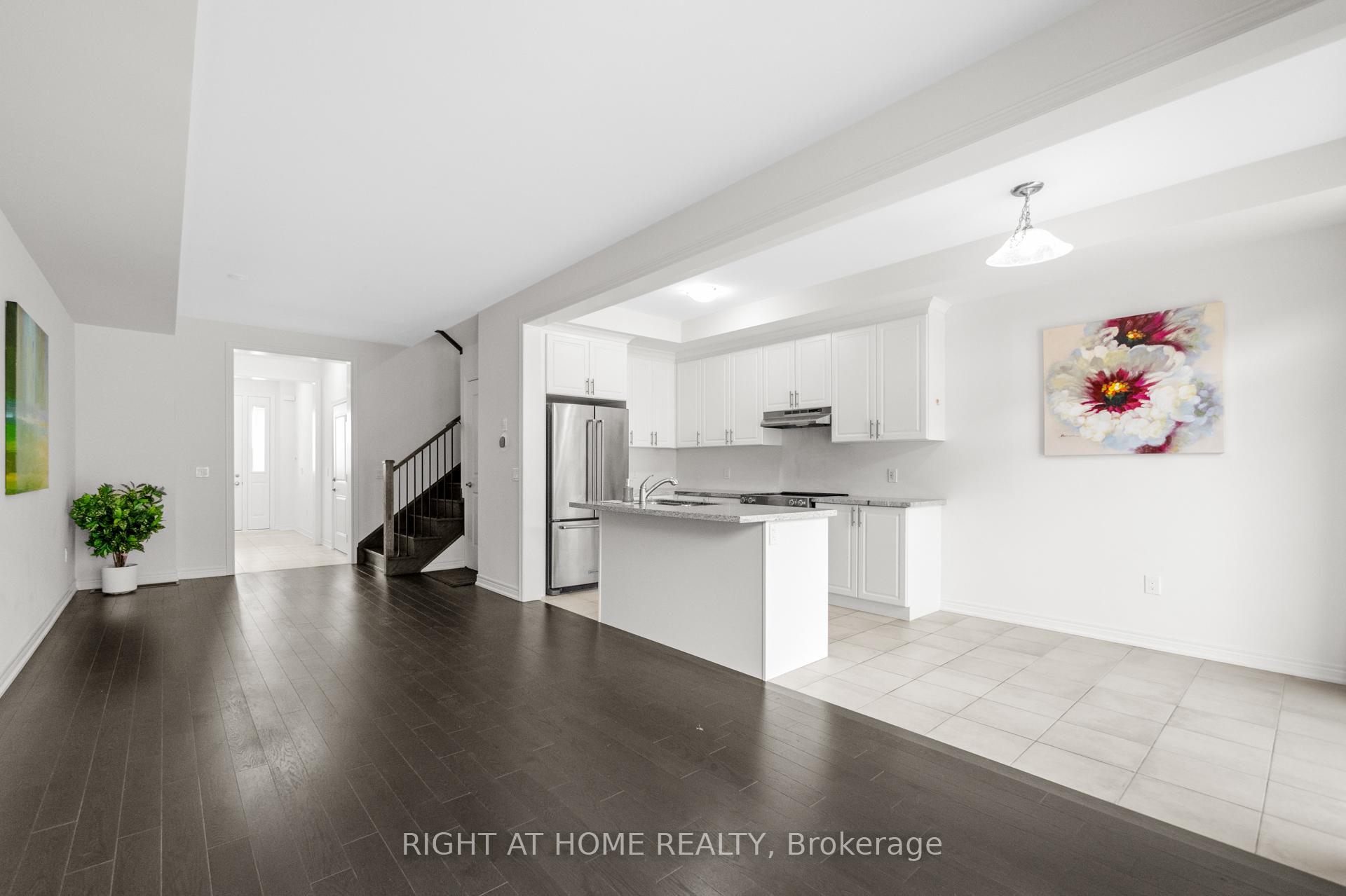 Photo 12 of 349 Raymond Road, Hamilton, Ancaster — HOMEH