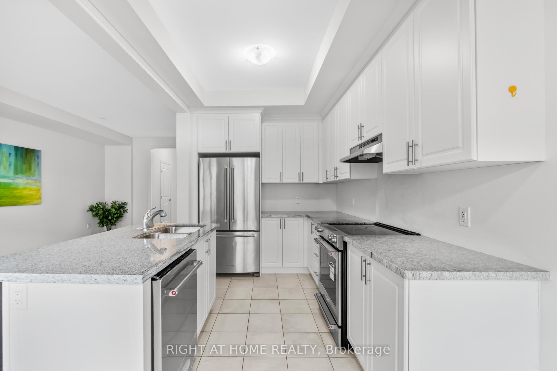 Photo 18 of 349 Raymond Road, Hamilton, Ancaster — HOMEH