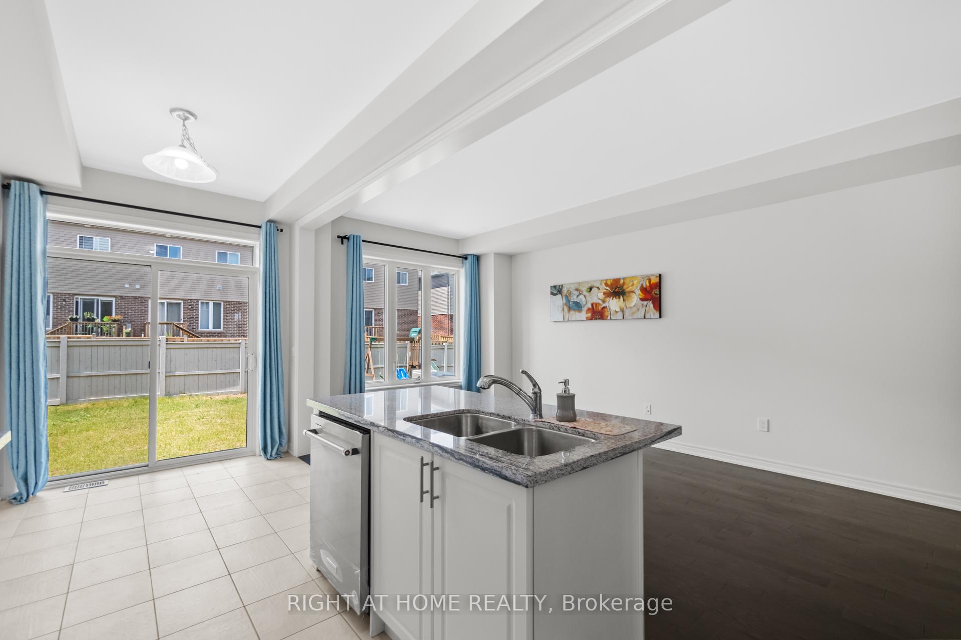 Photo 22 of 349 Raymond Road, Hamilton, Ancaster — HOMEH