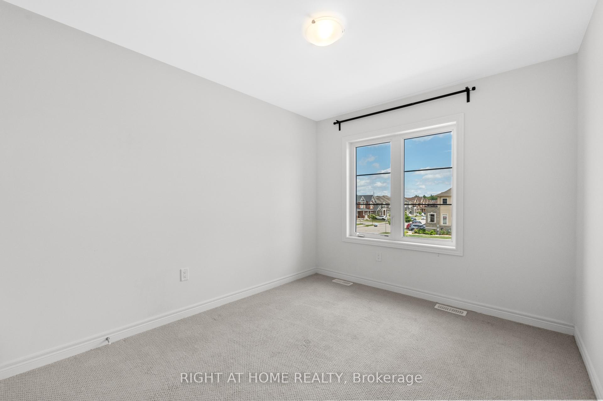 Photo 24 of 349 Raymond Road, Hamilton, Ancaster — HOMEH