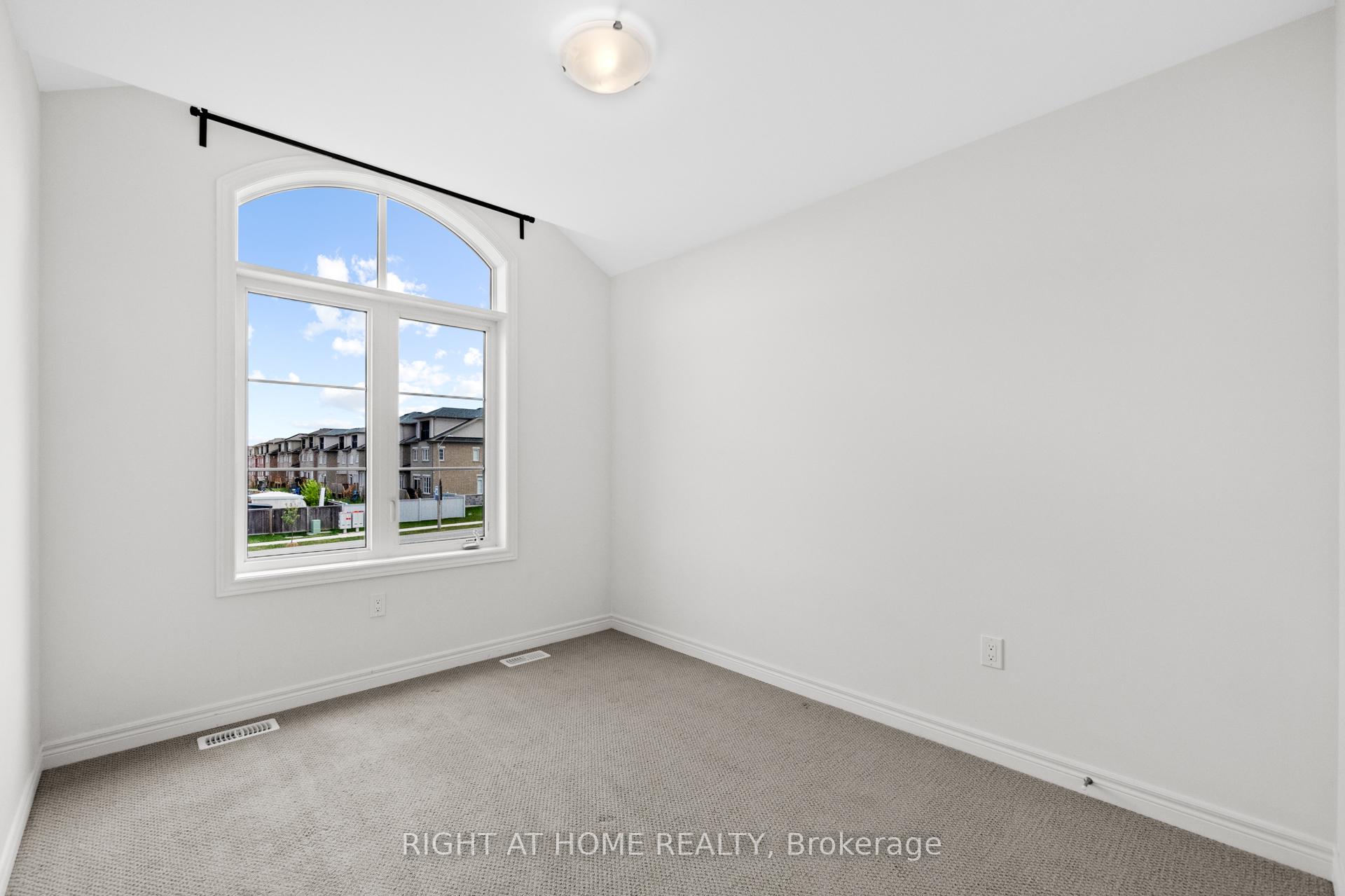 Photo 26 of 349 Raymond Road, Hamilton, Ancaster — HOMEH