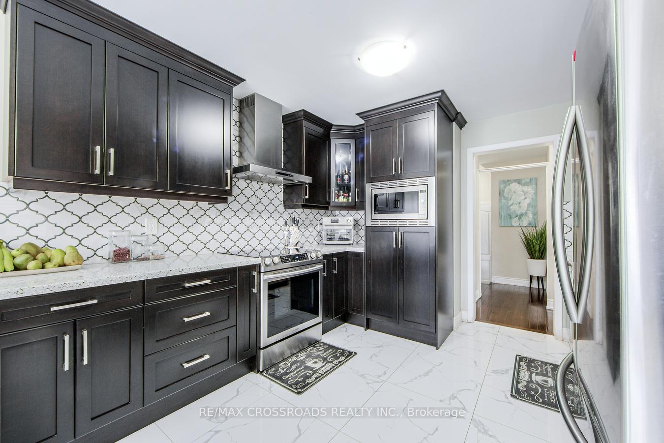 Photo 41 of 34 Narrow Valley Crescent, Brampton, Sandringham-Wellington — HOMEH