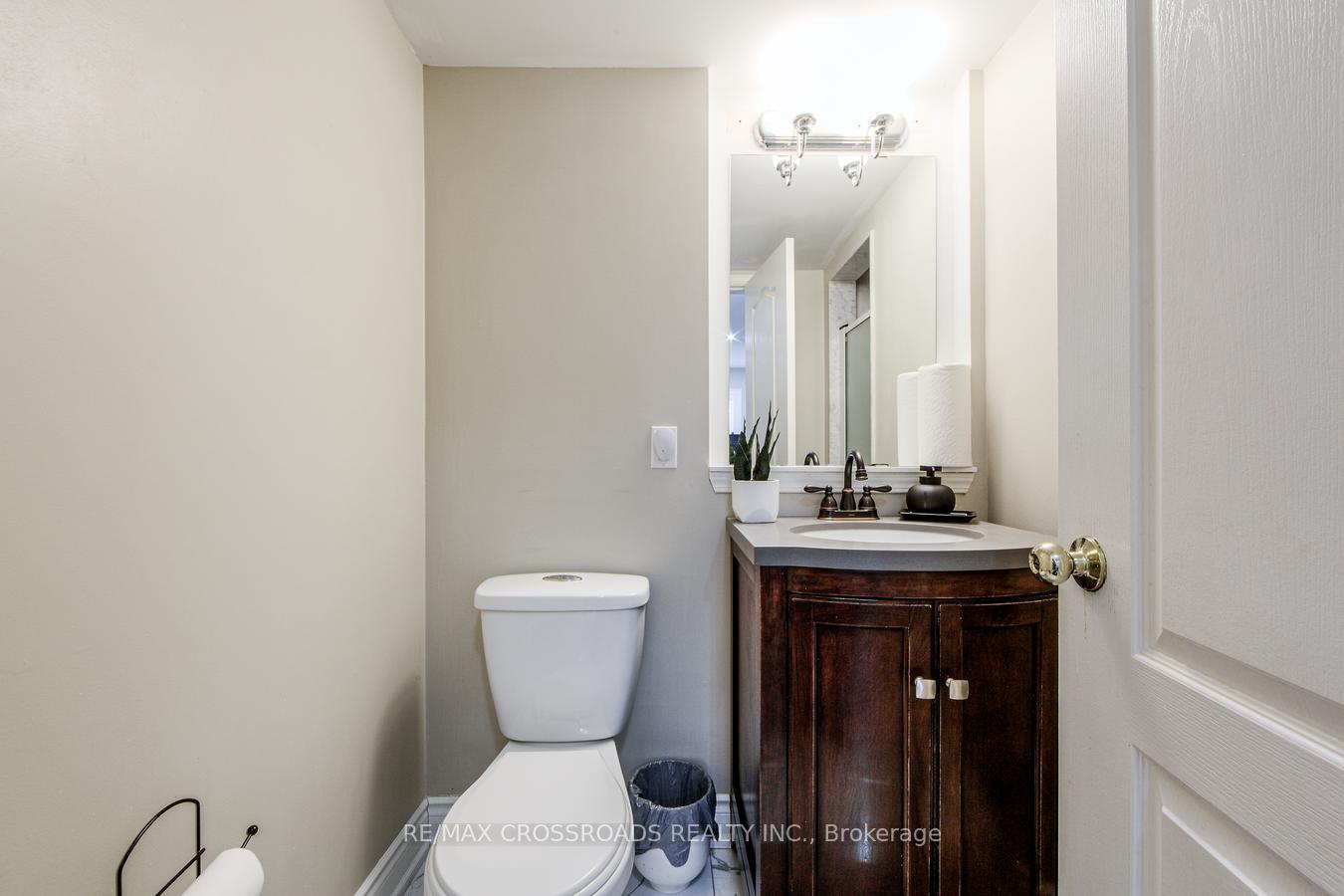 Photo 8 of 34 Narrow Valley Crescent, Brampton, Sandringham-Wellington — HOMEH