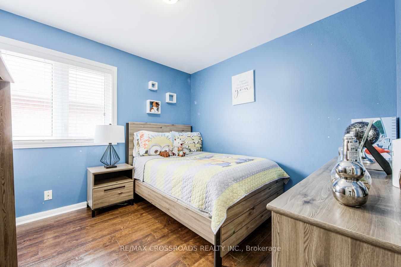 Photo 43 of 34 Narrow Valley Crescent, Brampton, Sandringham-Wellington — HOMEH