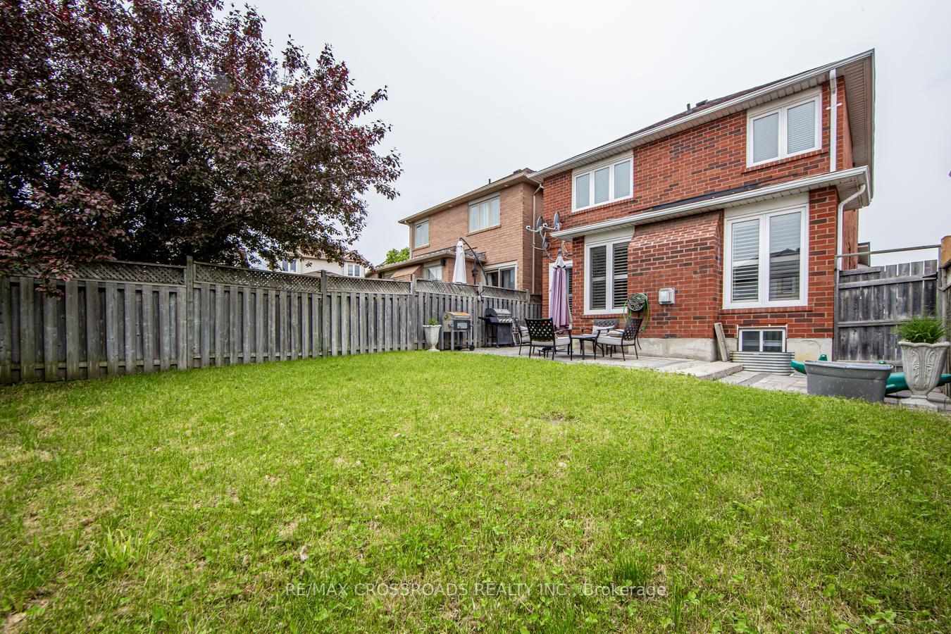Photo 27 of 34 Narrow Valley Crescent, Brampton, Sandringham-Wellington — HOMEH
