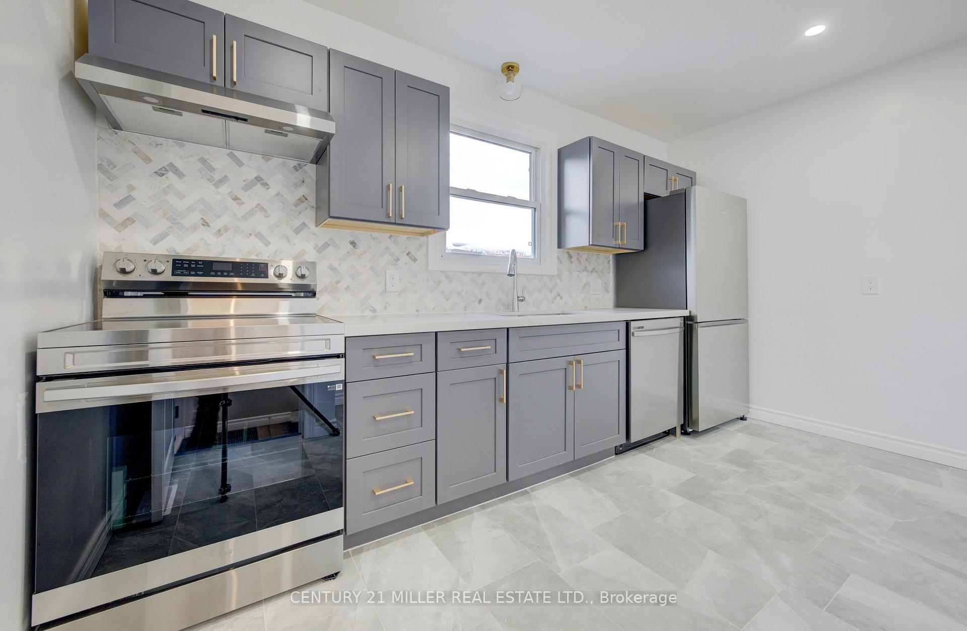 Photo 9 of 196 Queensdale Avenue E, Hamilton, Centremount — HOMEH