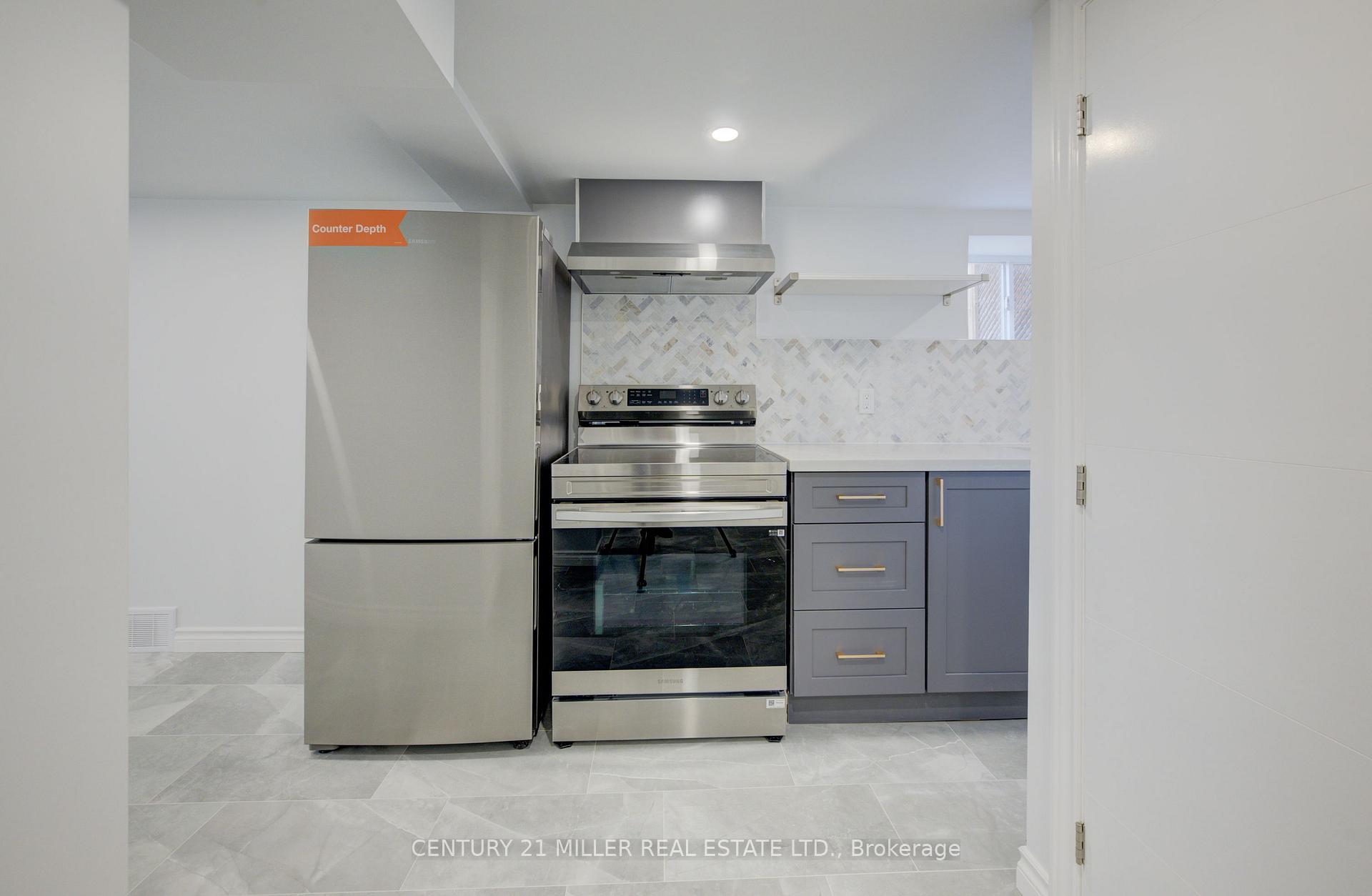 Photo 19 of 196 Queensdale Avenue E, Hamilton, Centremount — HOMEH