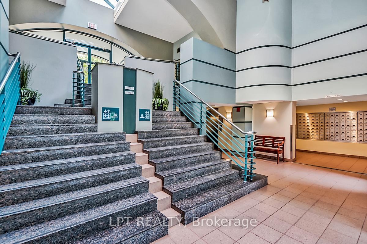 Photo 5 of Unit 708, 45 Holland Avenue, Ottawa, Ottawa West — HOMEH