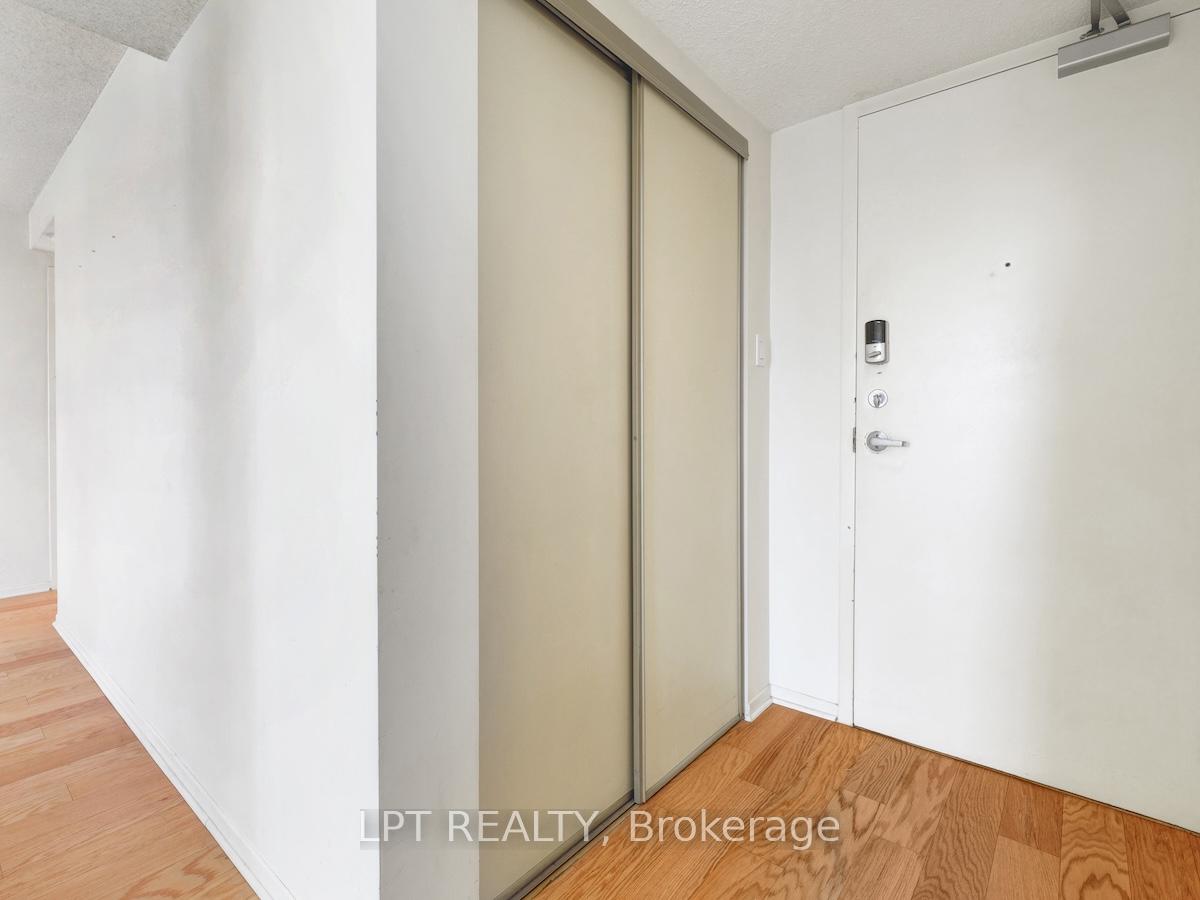Photo 7 of Unit 708, 45 Holland Avenue, Ottawa, Ottawa West — HOMEH