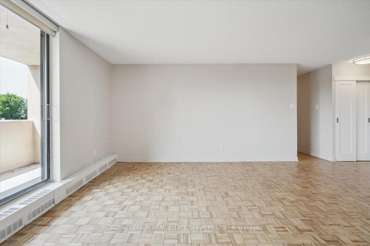 Photo 17 of Unit 408, 62 Park Avenue, Halton Hills, Georgetown — HOMEH