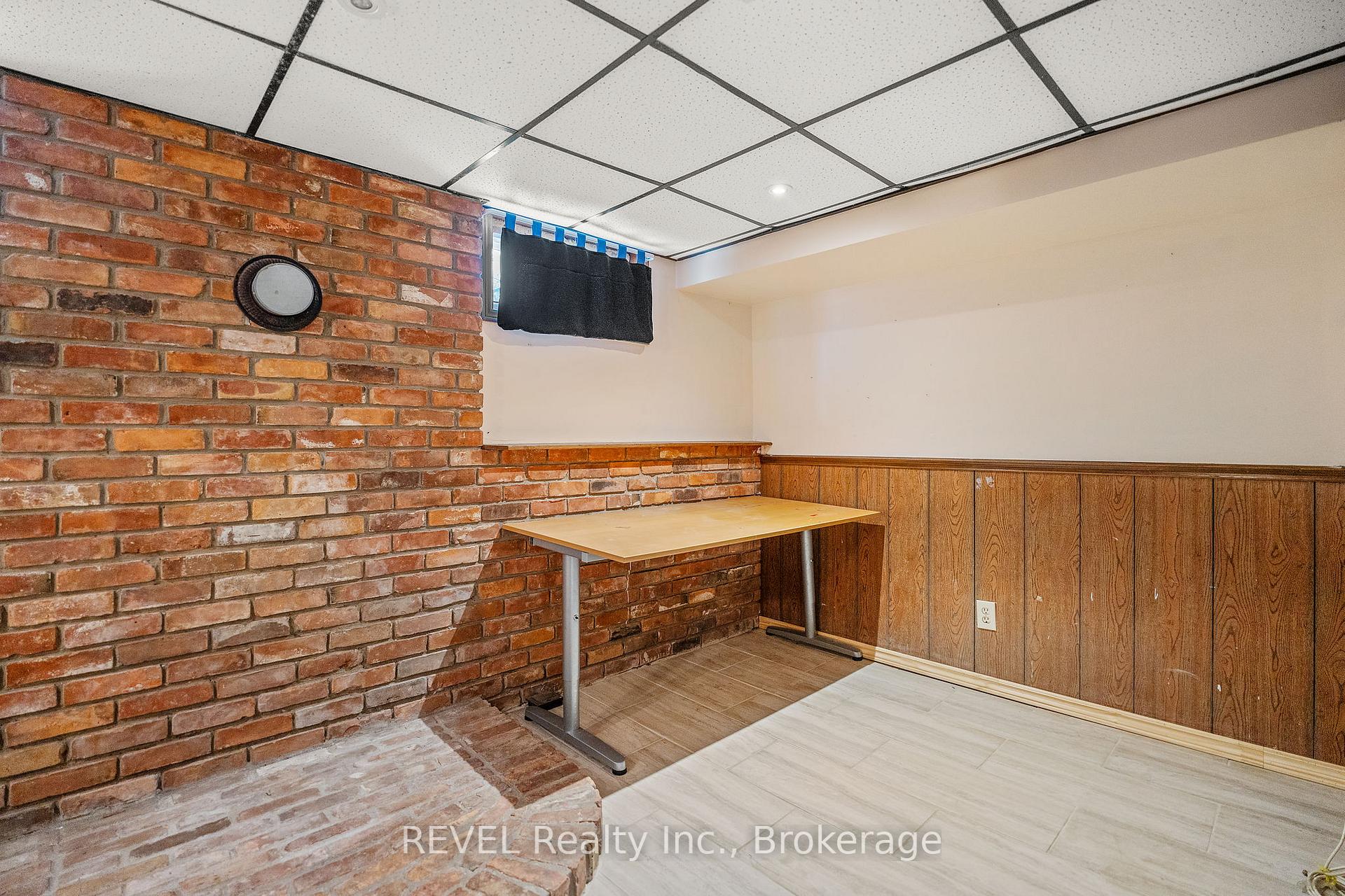 Photo 22 of 31 Louis Avenue, St. Catharines, Bunting/Linwell — HOMEH