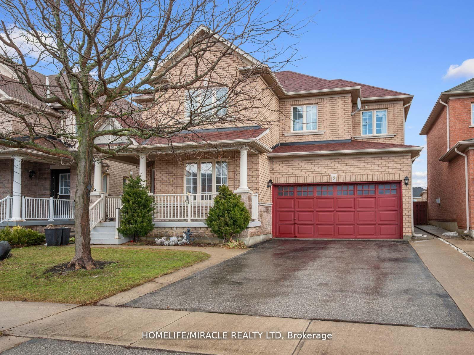 Photo 2 of 9 Hopecrest Place, Brampton, Sandringham-Wellington — HOMEH