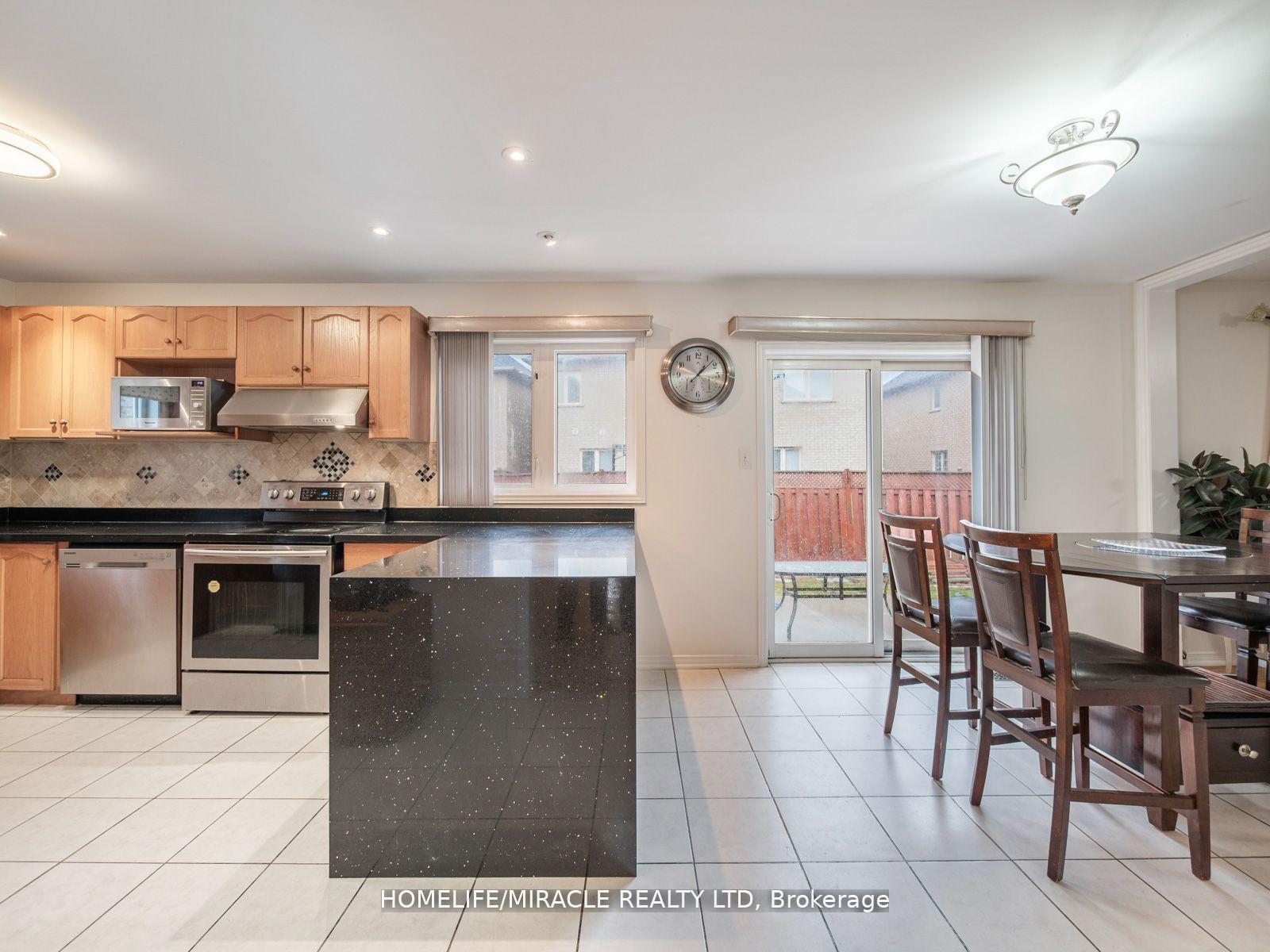Photo 27 of 9 Hopecrest Place, Brampton, Sandringham-Wellington — HOMEH