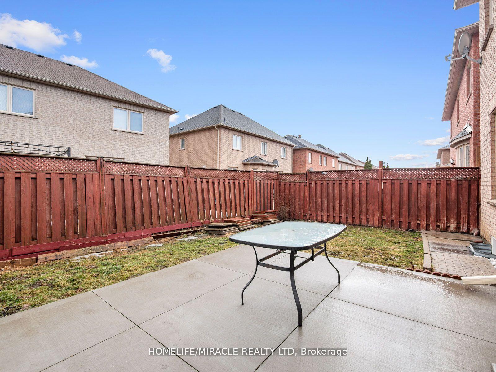 Photo 52 of 9 Hopecrest Place, Brampton, Sandringham-Wellington — HOMEH