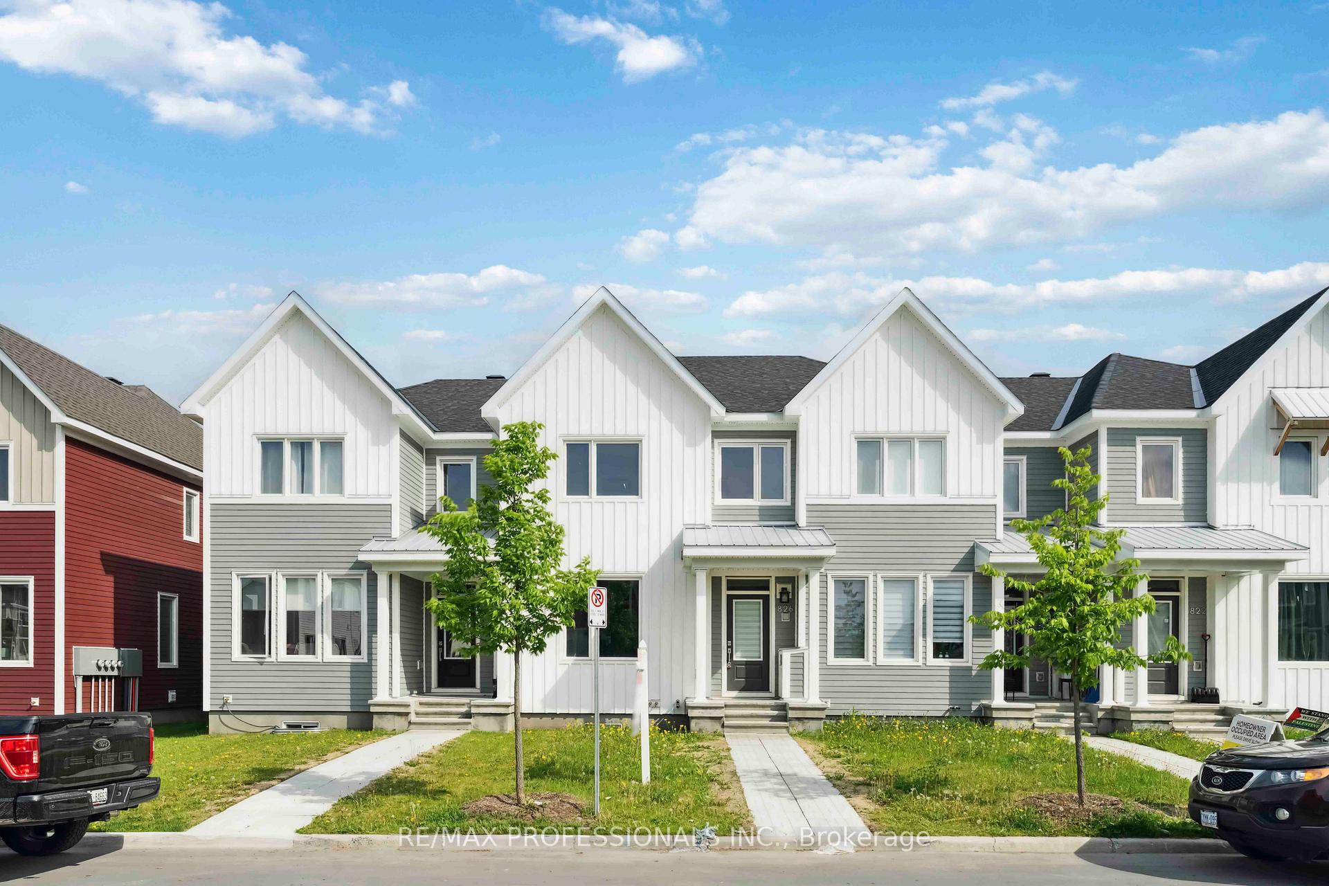 Photo 1 of 826 Bascule Place, Ottawa, Btwn Franktown Rd. & Fallowfield Rd. — HOMEH