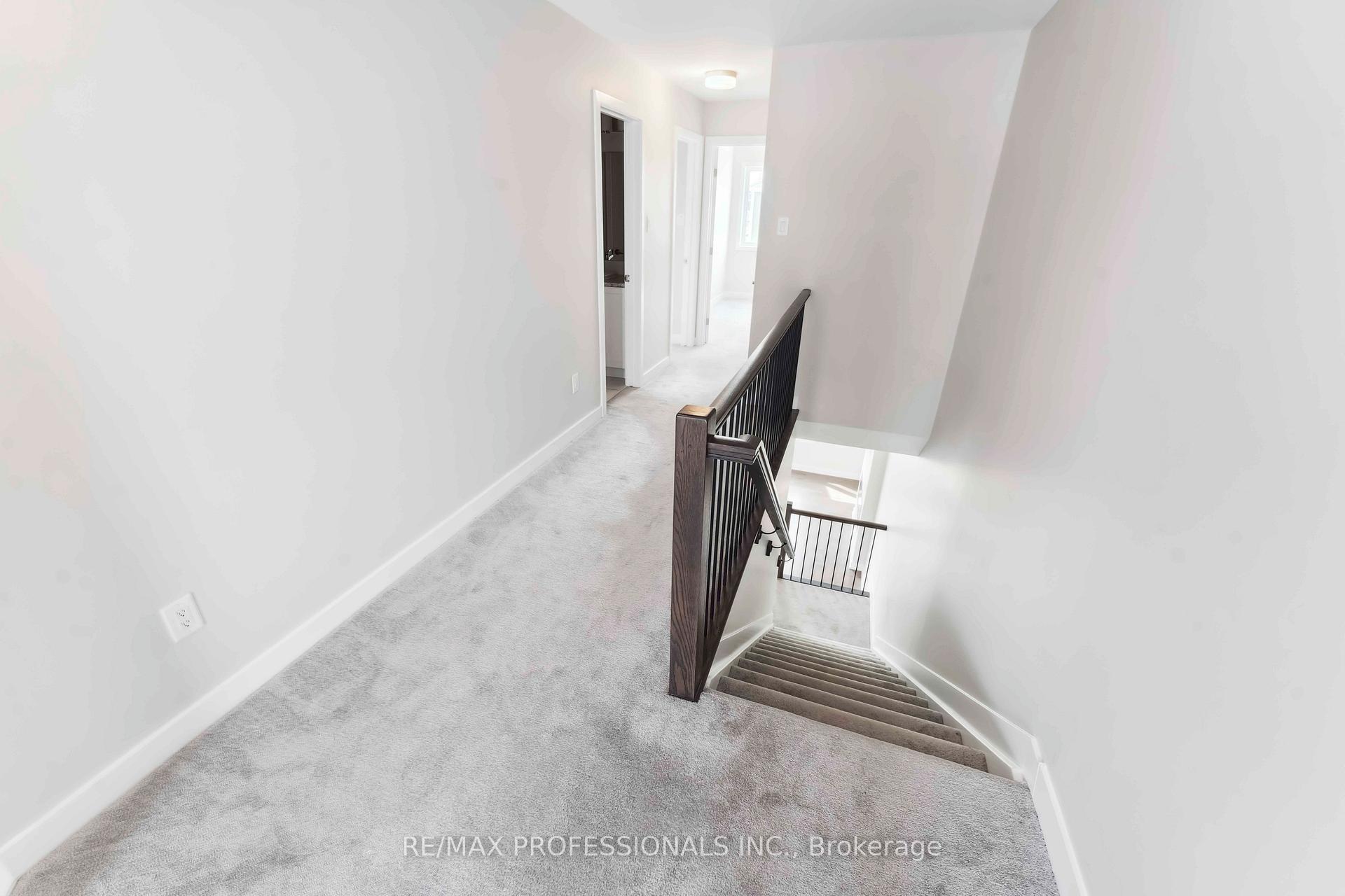 Photo 8 of 826 Bascule Place, Ottawa, Btwn Franktown Rd. & Fallowfield Rd. — HOMEH