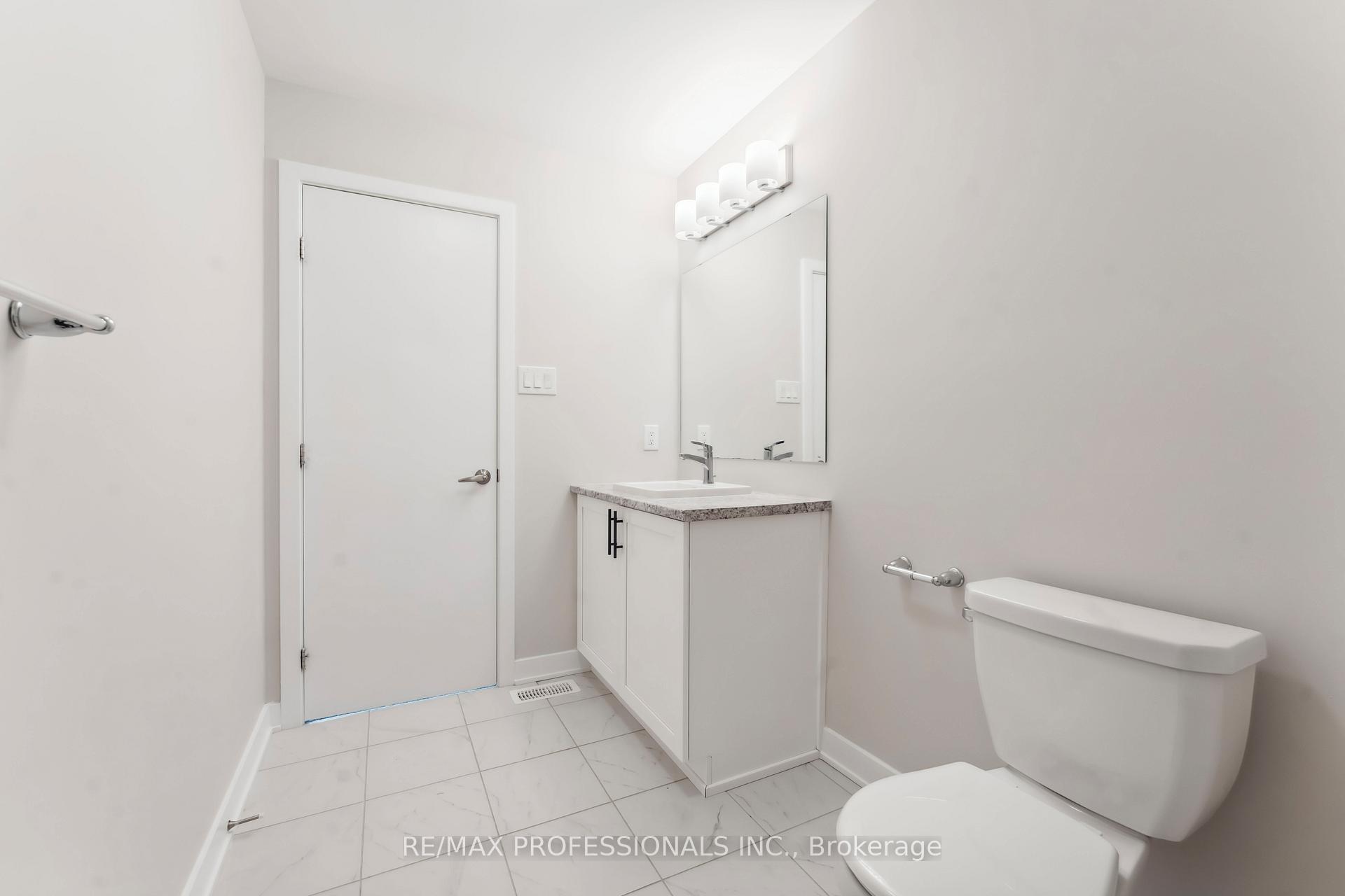 Photo 12 of 826 Bascule Place, Ottawa, Btwn Franktown Rd. & Fallowfield Rd. — HOMEH
