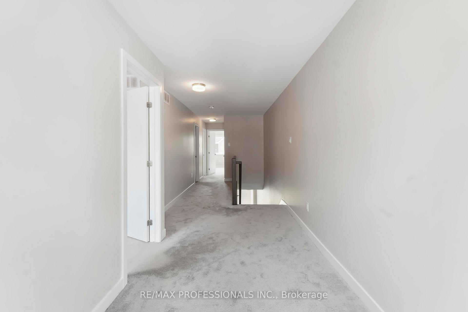 Photo 13 of 826 Bascule Place, Ottawa, Btwn Franktown Rd. & Fallowfield Rd. — HOMEH