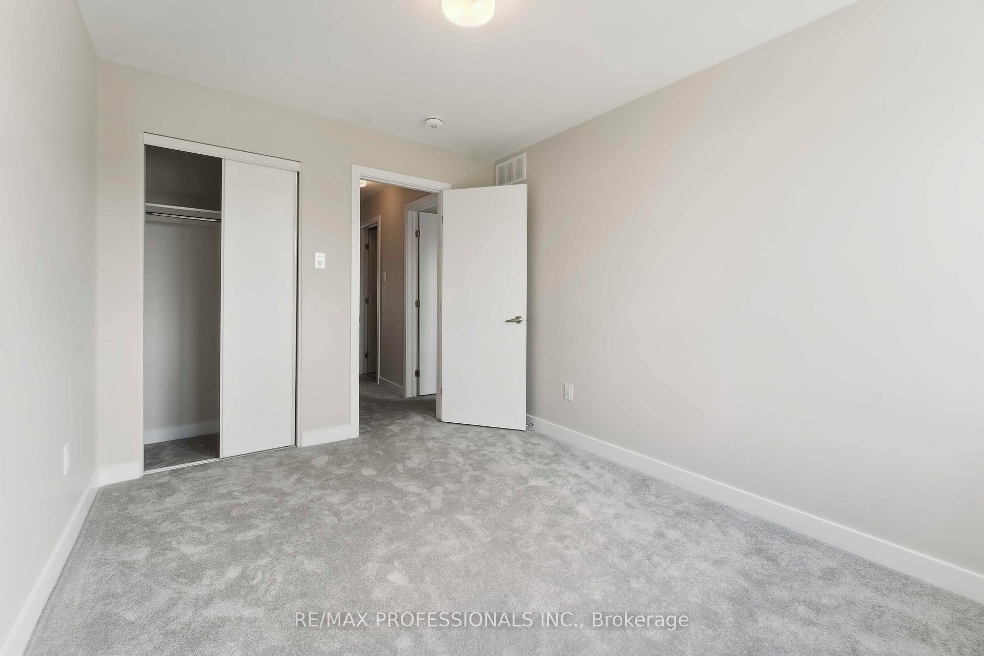 Photo 19 of 826 Bascule Place, Ottawa, Btwn Franktown Rd. & Fallowfield Rd. — HOMEH