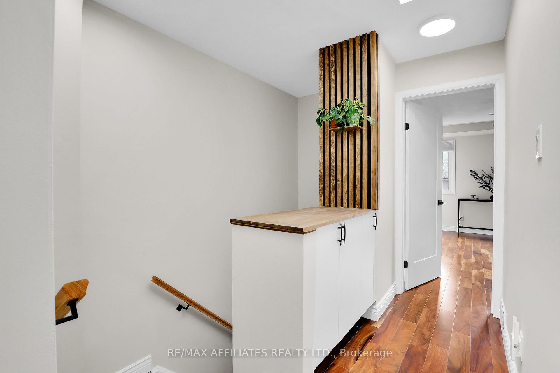 Photo 18 of 356 Monica Crescent, Ottawa, Bilberry Creek/Queenswood Heights — HOMEH