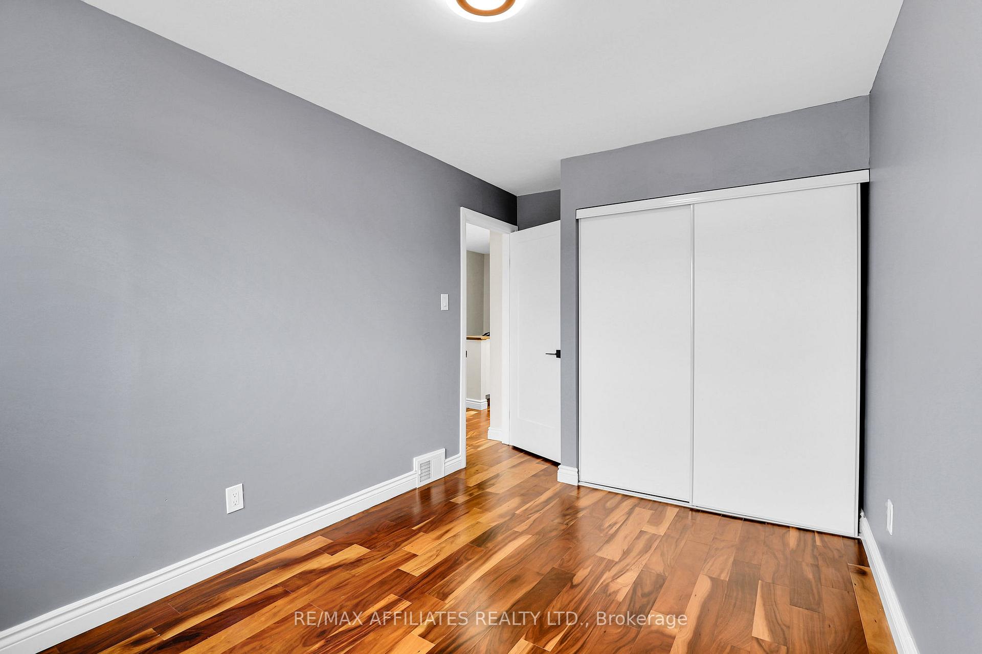 Photo 20 of 356 Monica Crescent, Ottawa, Bilberry Creek/Queenswood Heights — HOMEH