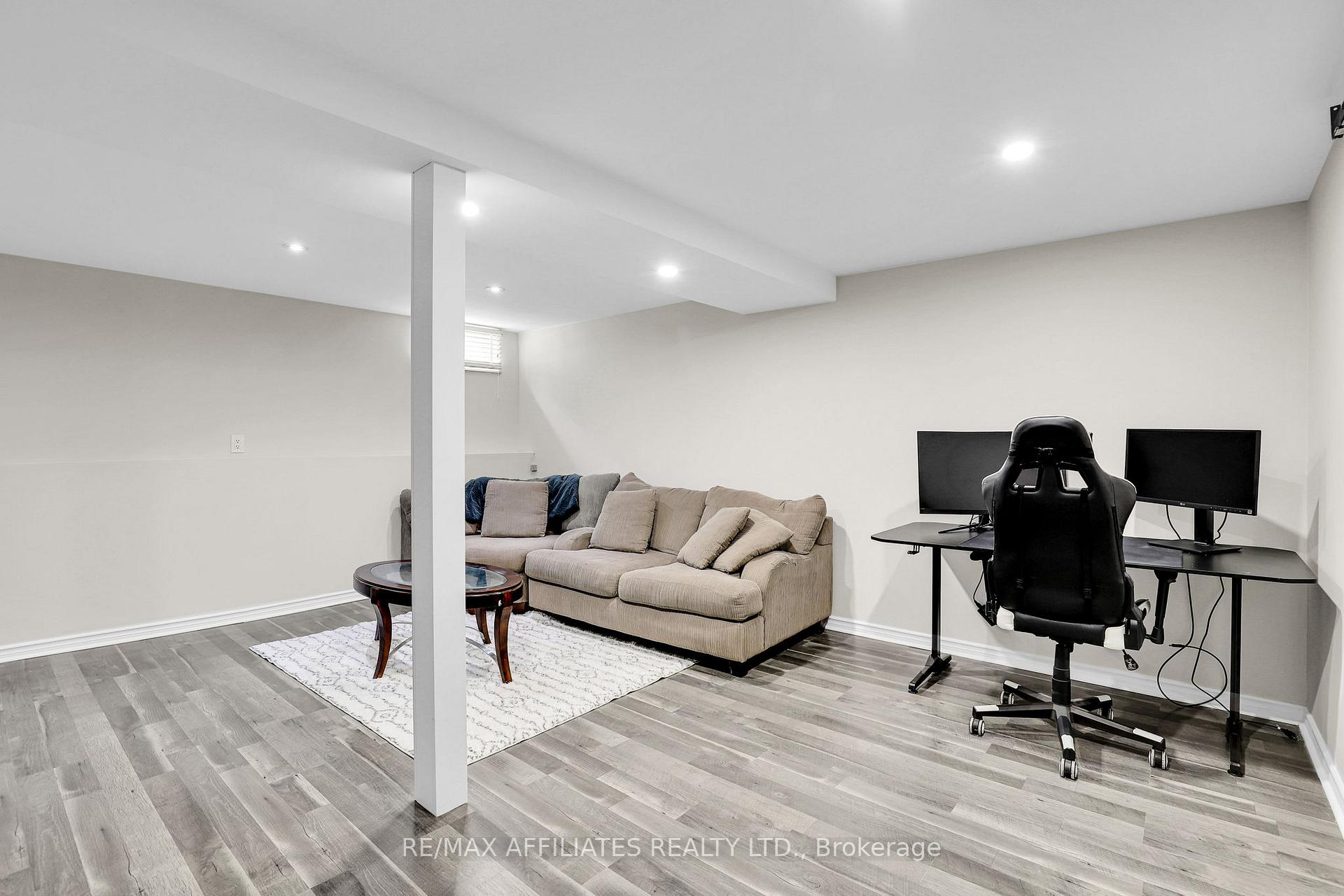 Photo 30 of 356 Monica Crescent, Ottawa, Bilberry Creek/Queenswood Heights — HOMEH